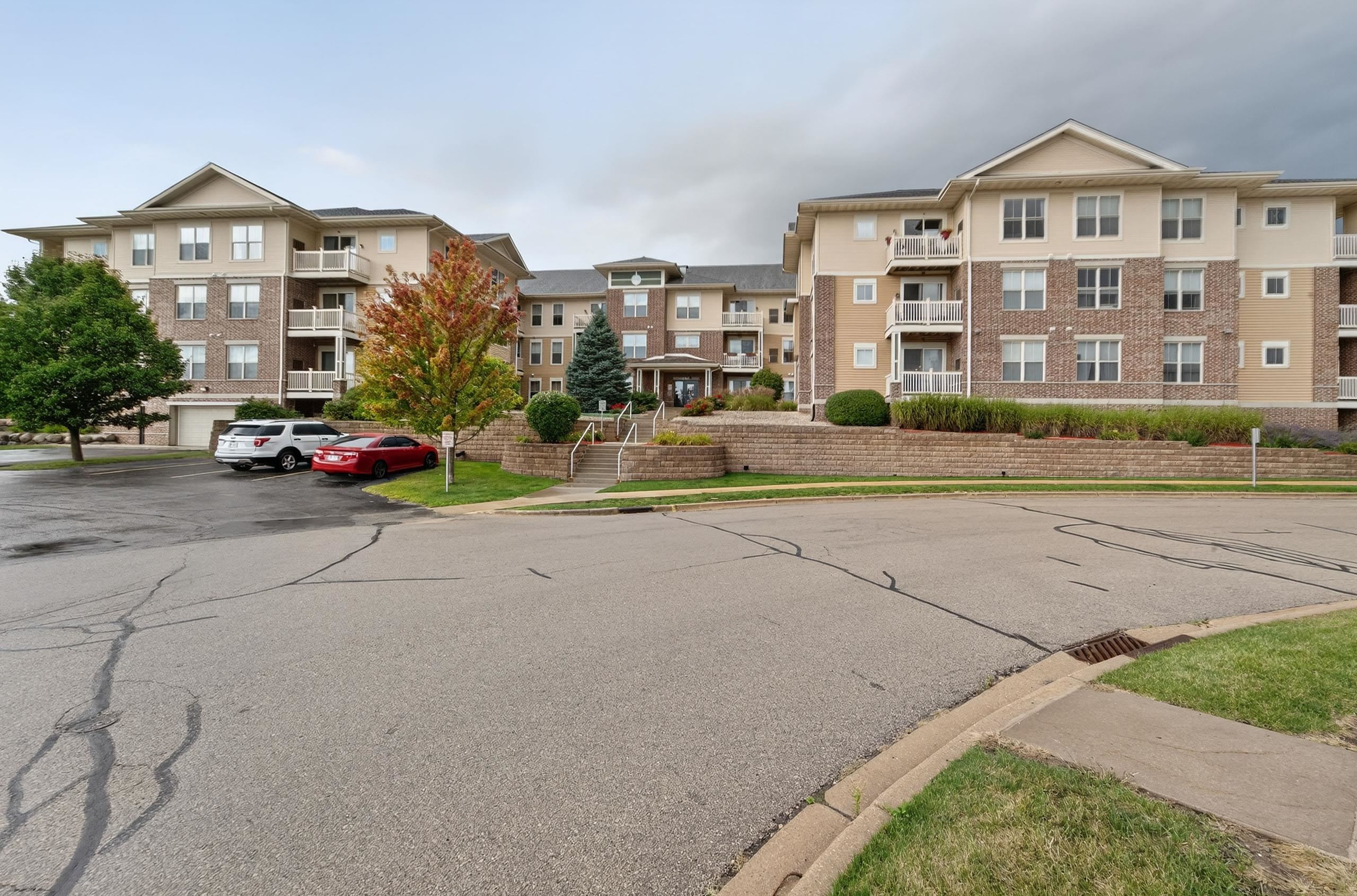 5831 Lupine Lane 302