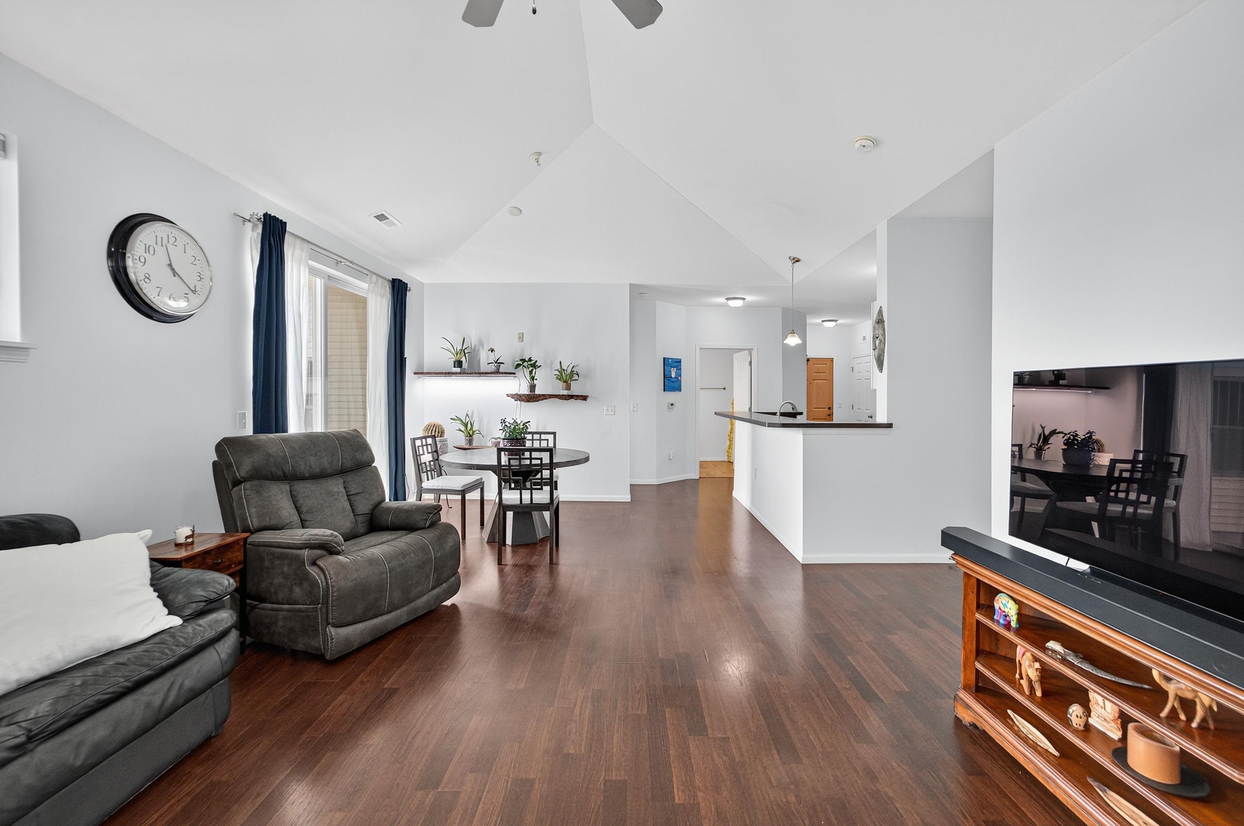 5831 Lupine Lane 302