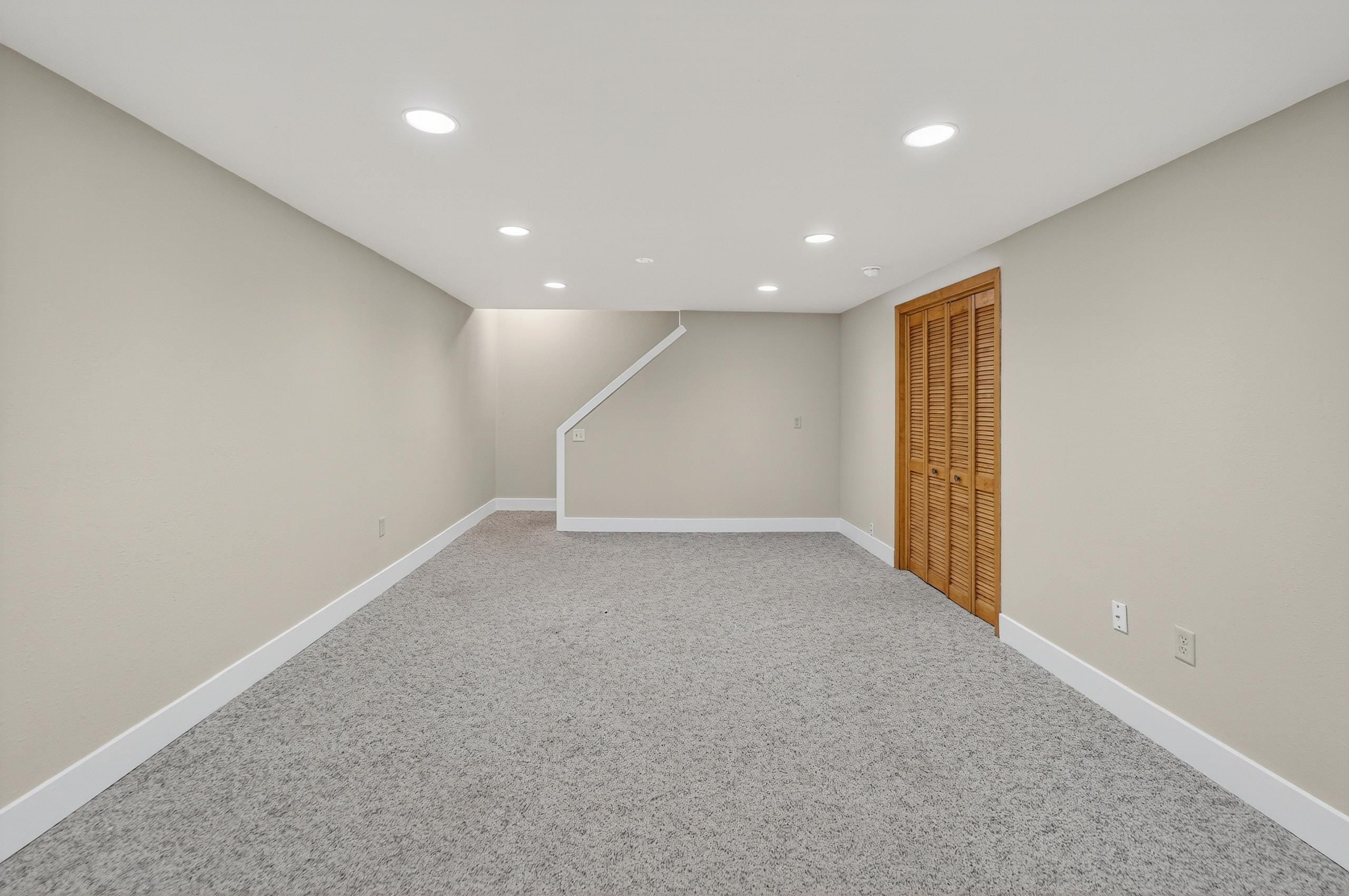 994 Chandler Lane