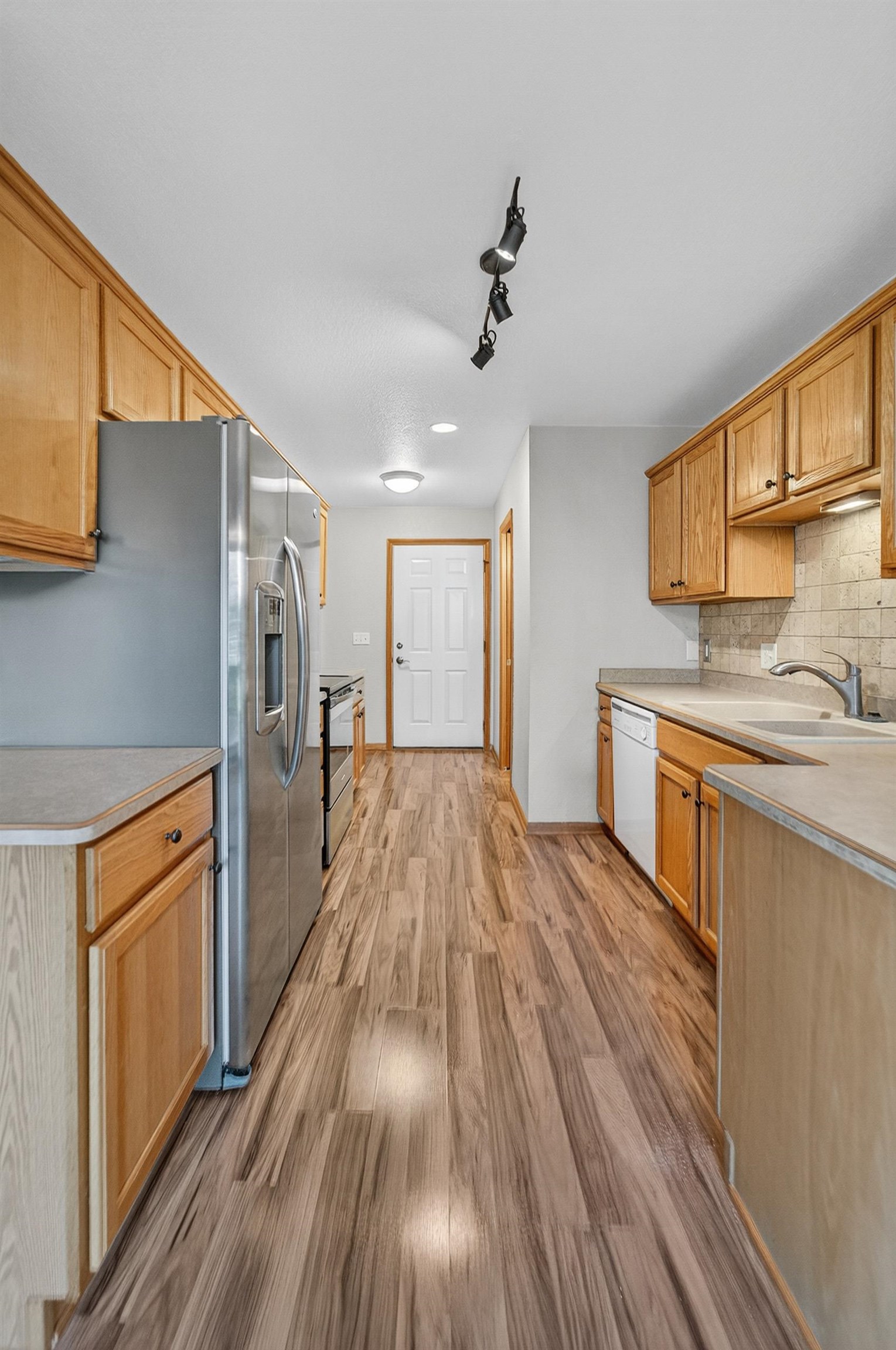 994 Chandler Lane