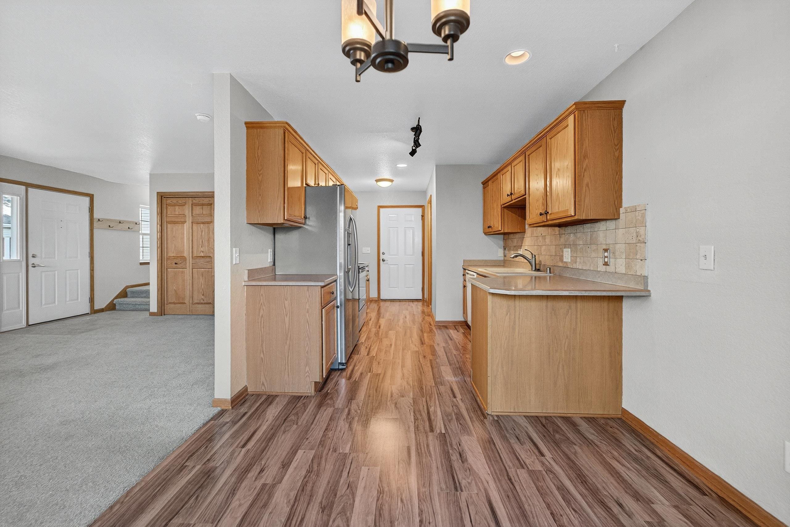 994 Chandler Lane