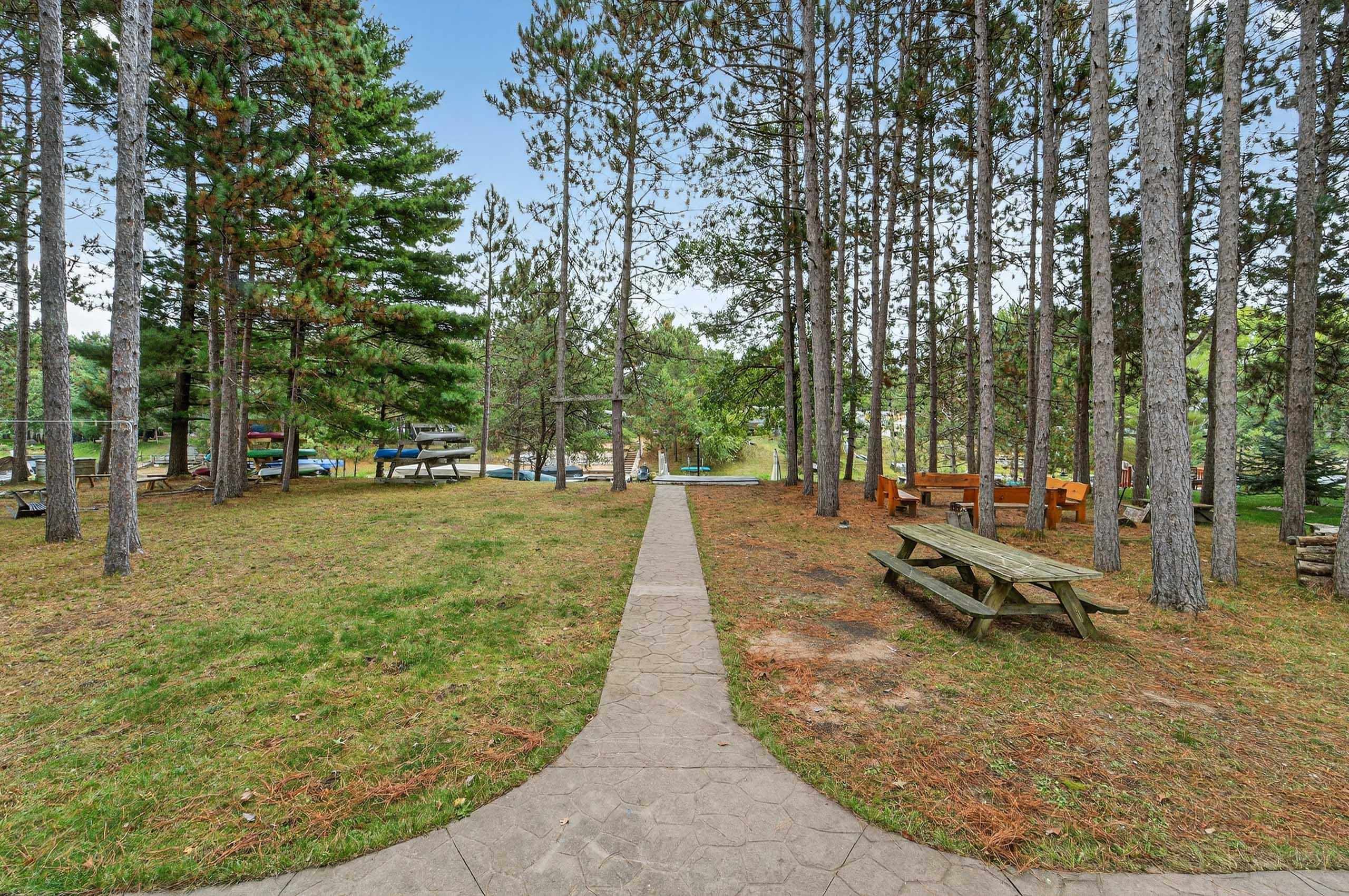 845 Kings Way