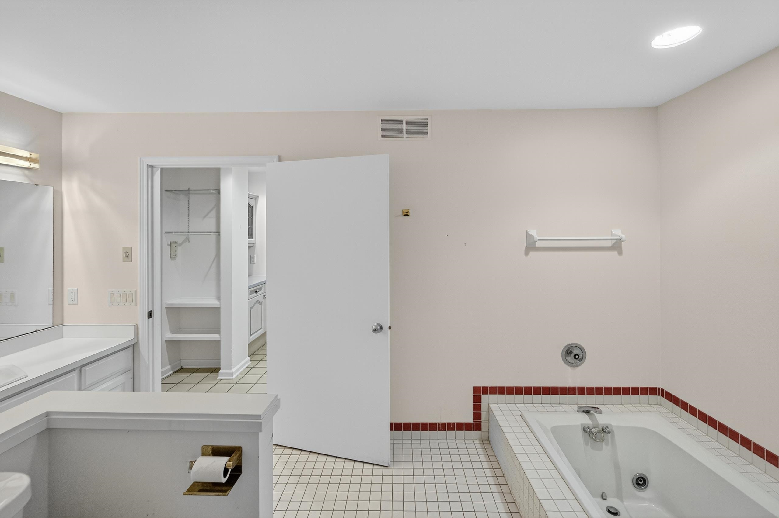 5824 Osmundsen Court