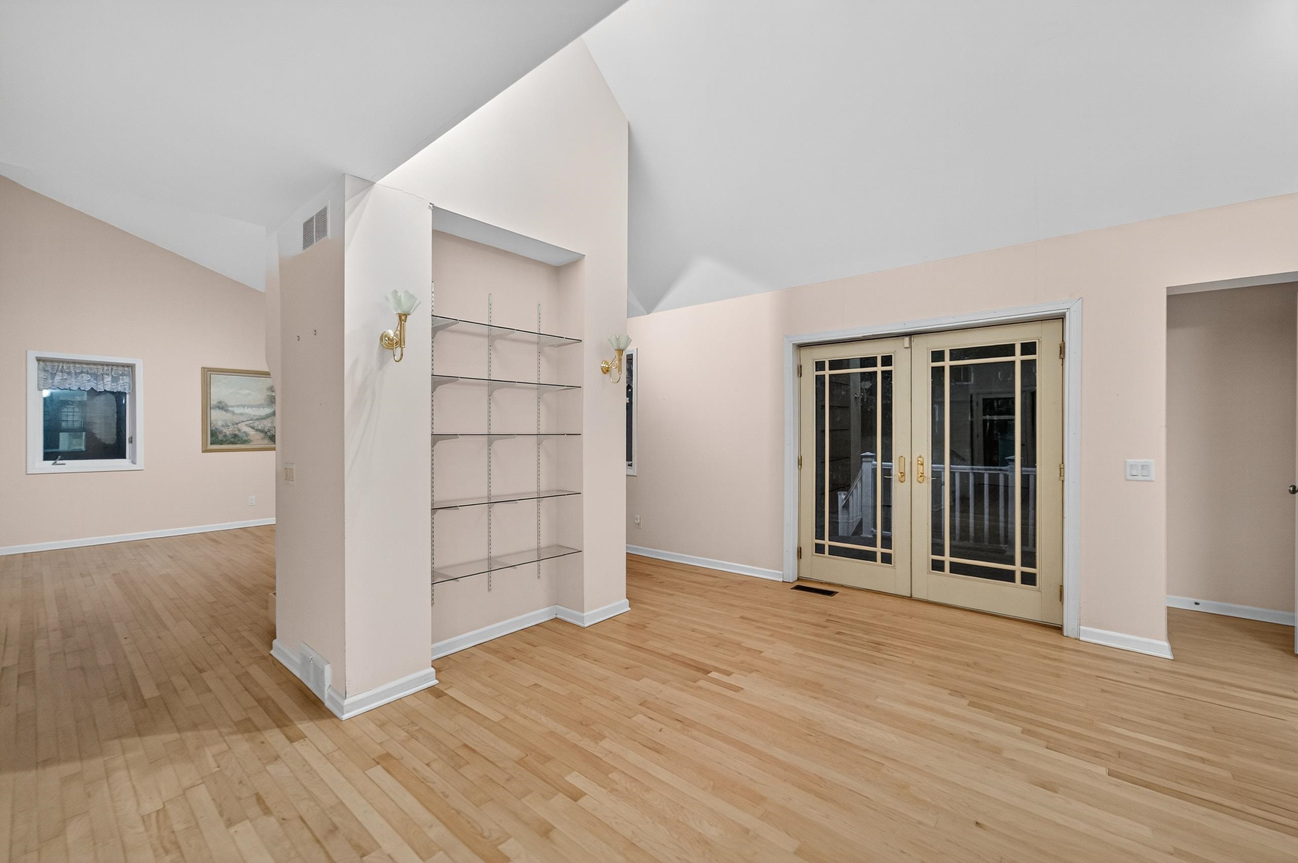 5824 Osmundsen Court
