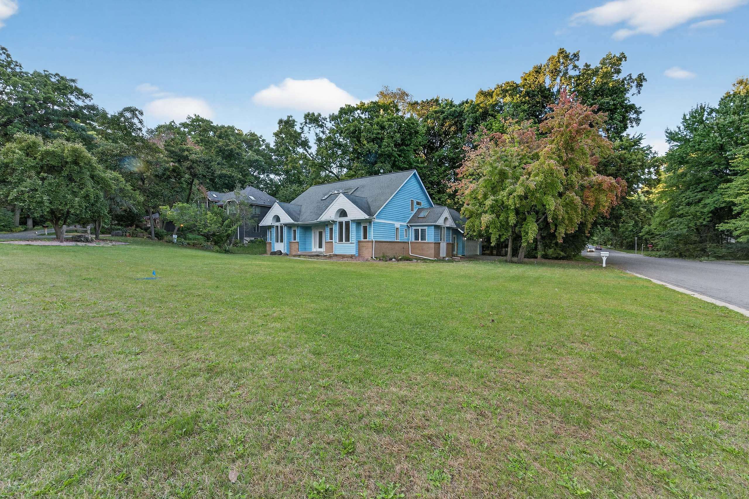 5824 Osmundsen Court