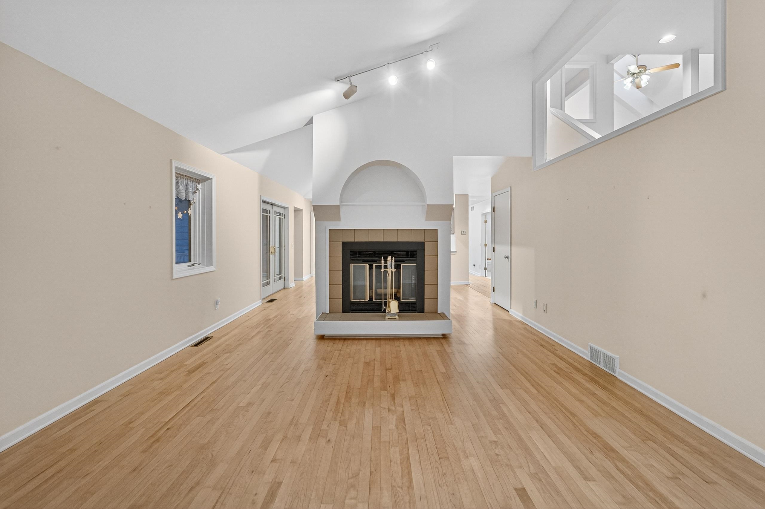 5824 Osmundsen Court