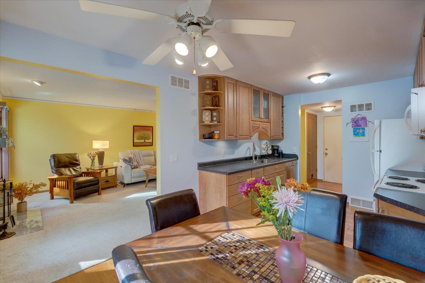 476 Basswood Avenue Unit: 476