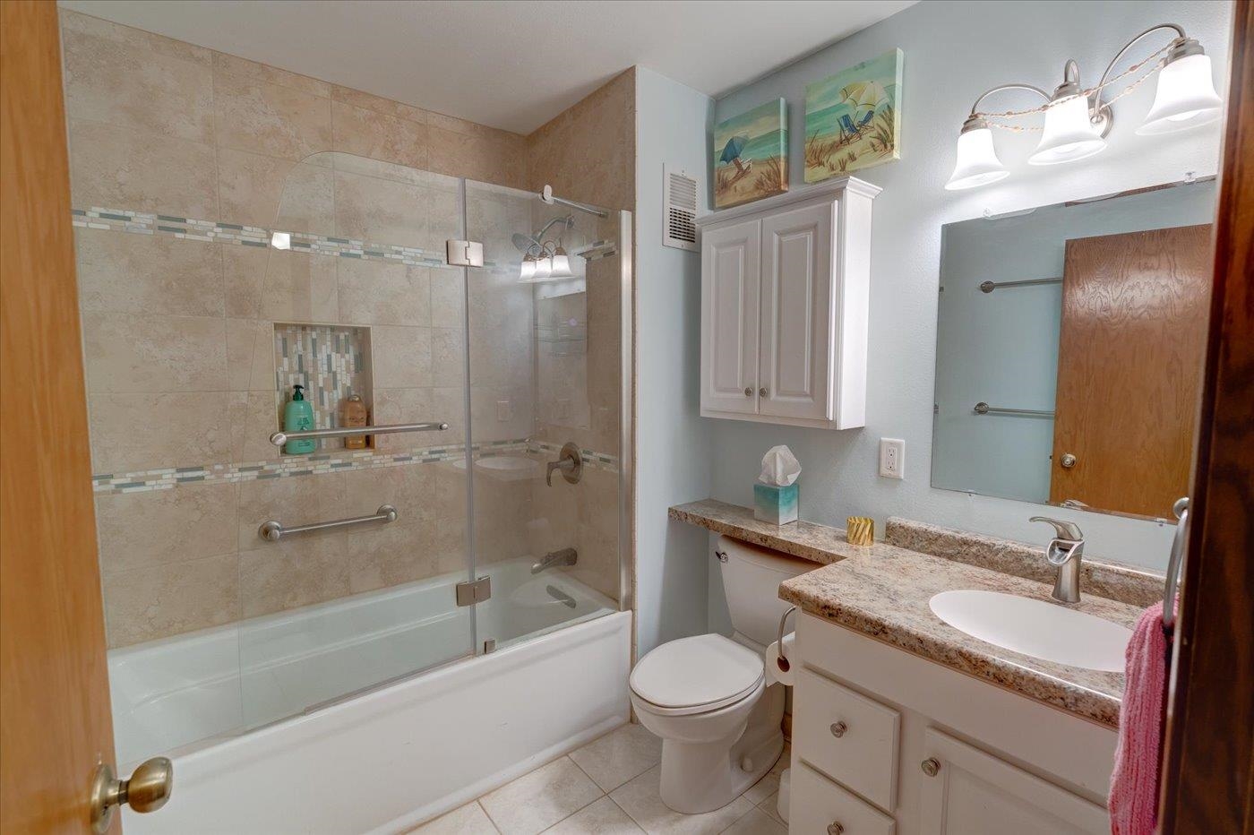 476 Basswood Avenue Unit: 476