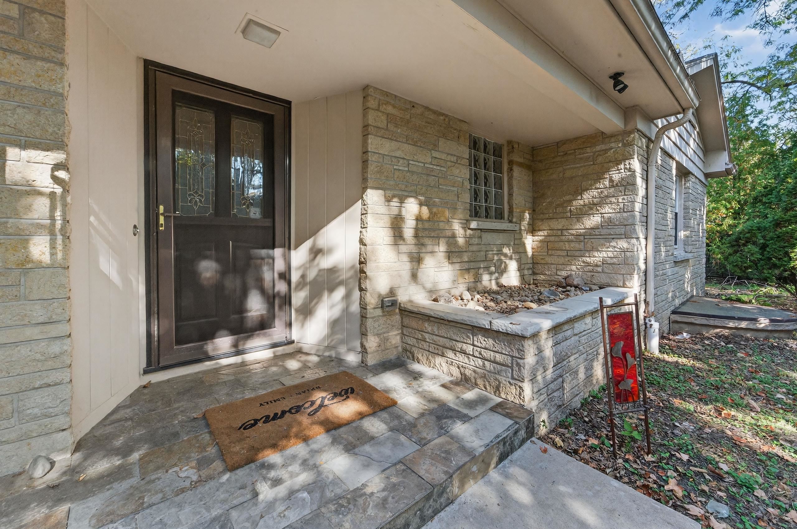 1626 Laurel Crest