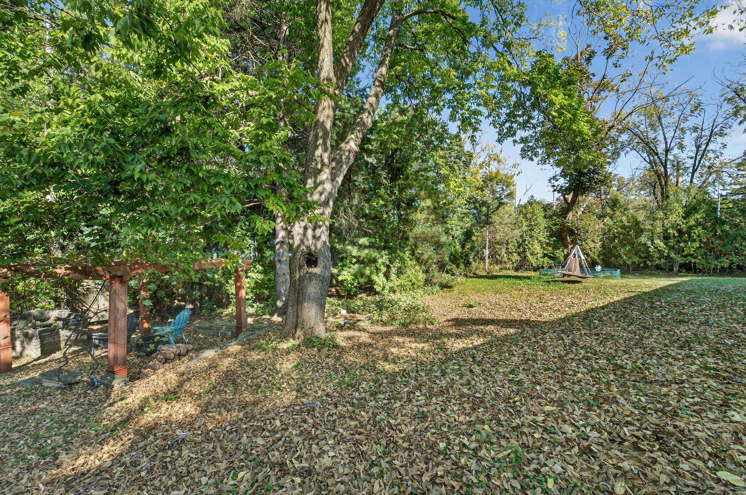1626 Laurel Crest