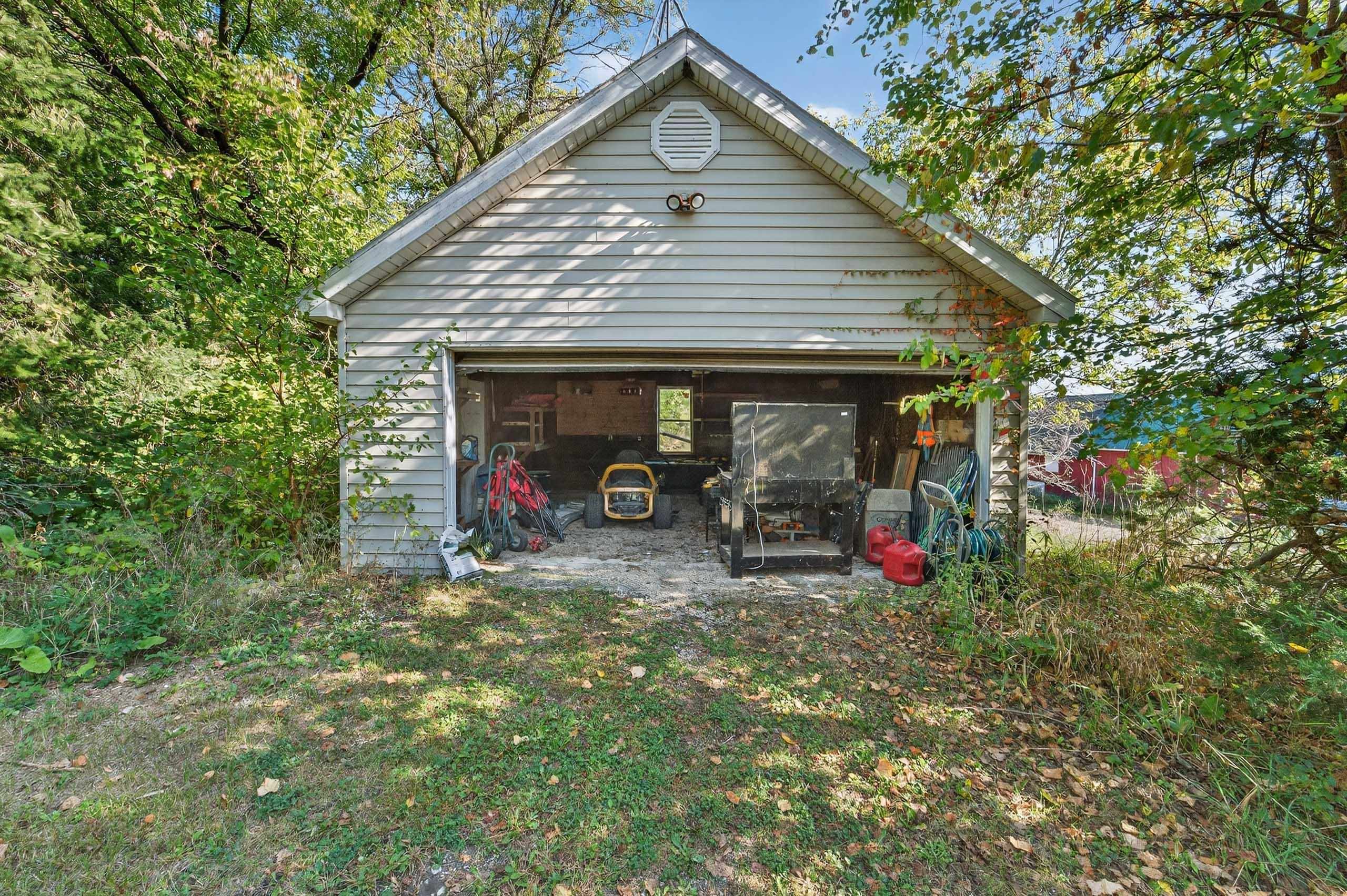 5010 Ridge Road