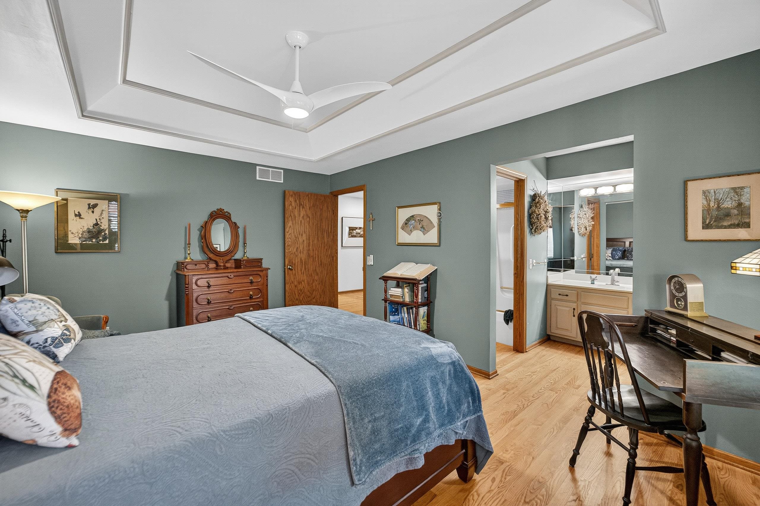 1504 Camberwell Court