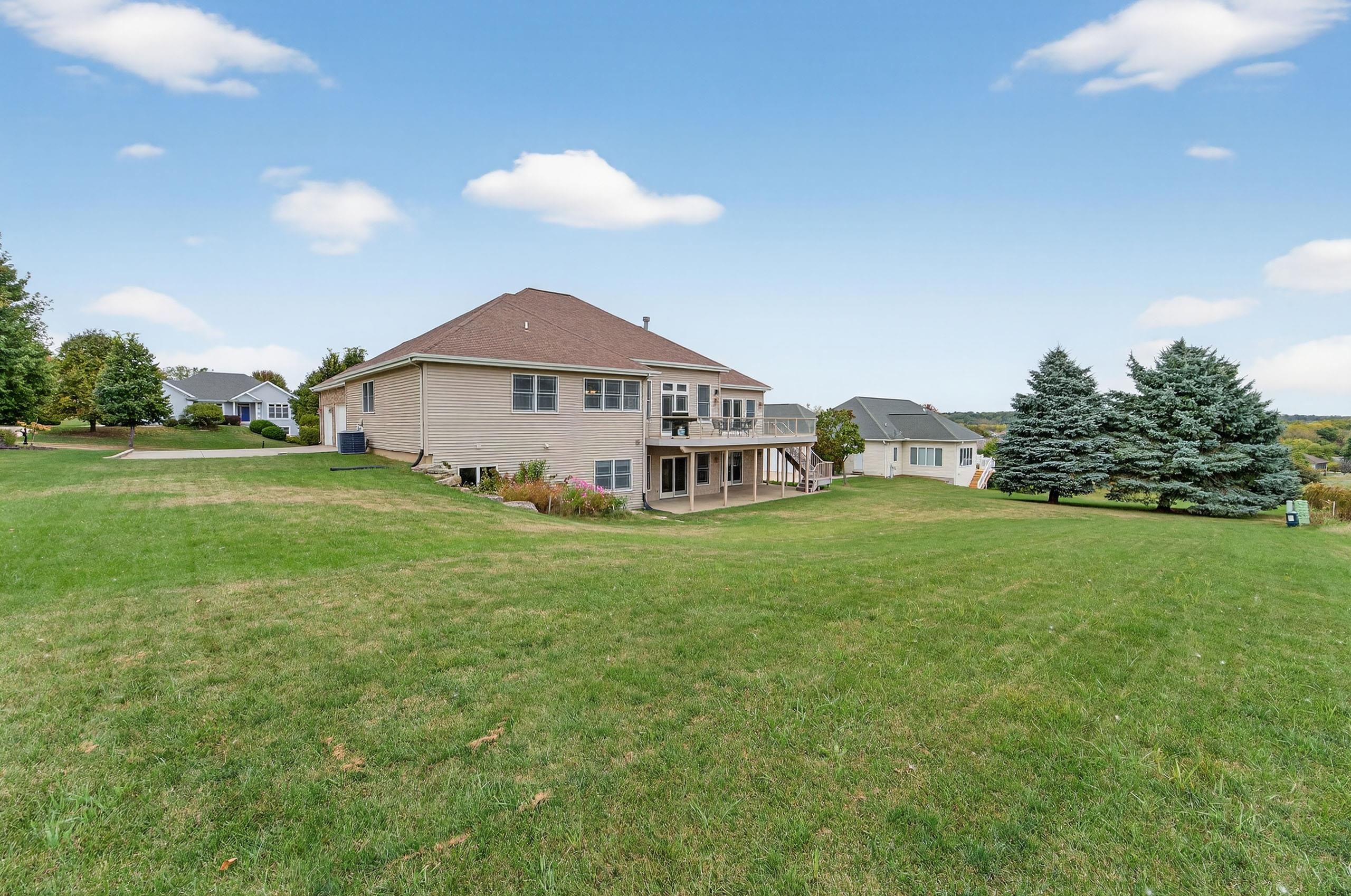1117 Red Tail Drive