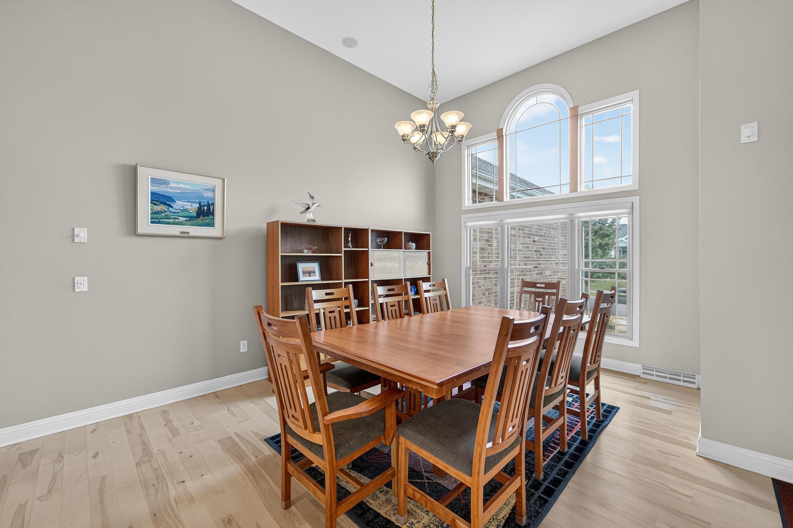 1117 Red Tail Drive