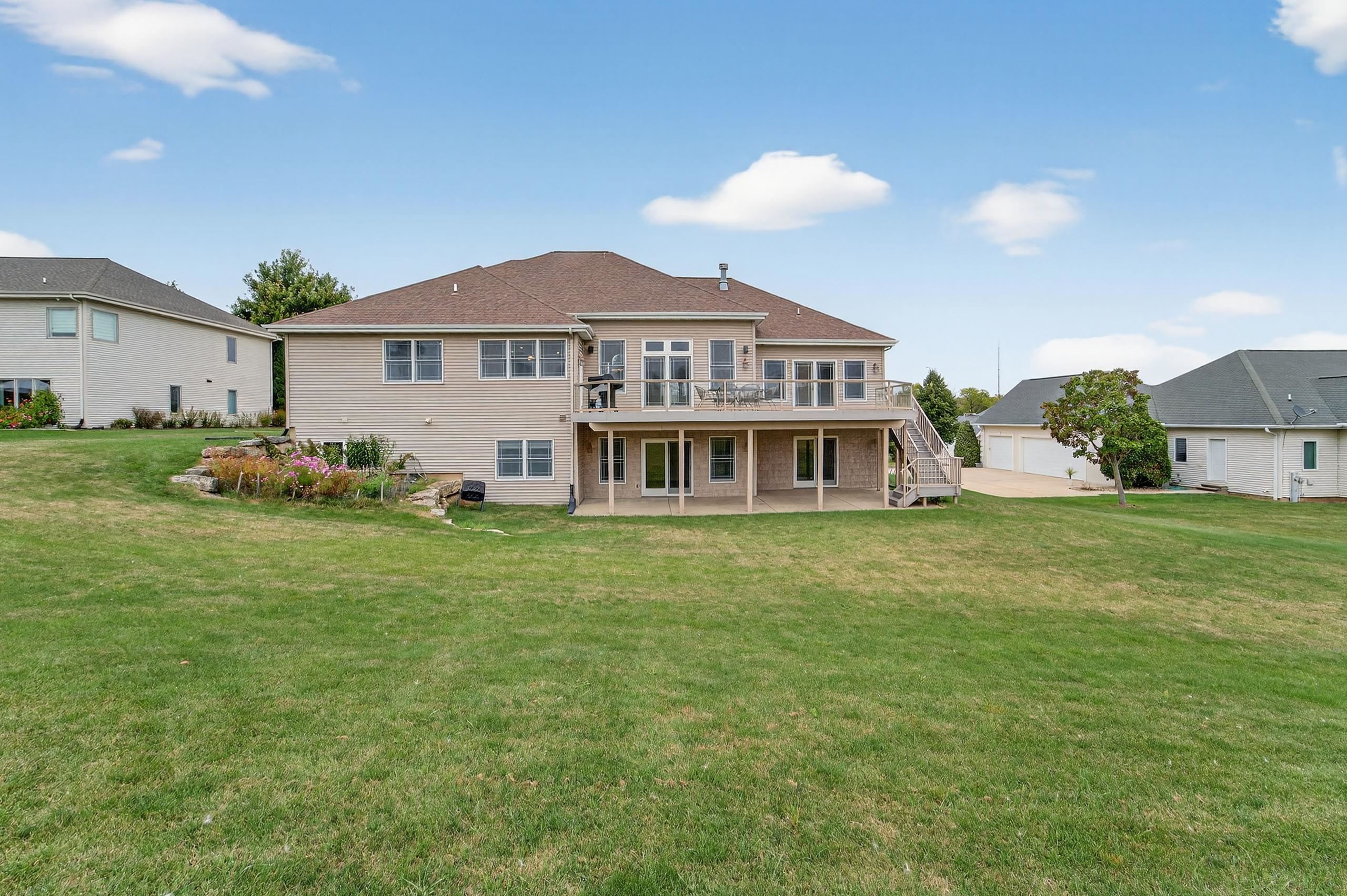1117 Red Tail Drive