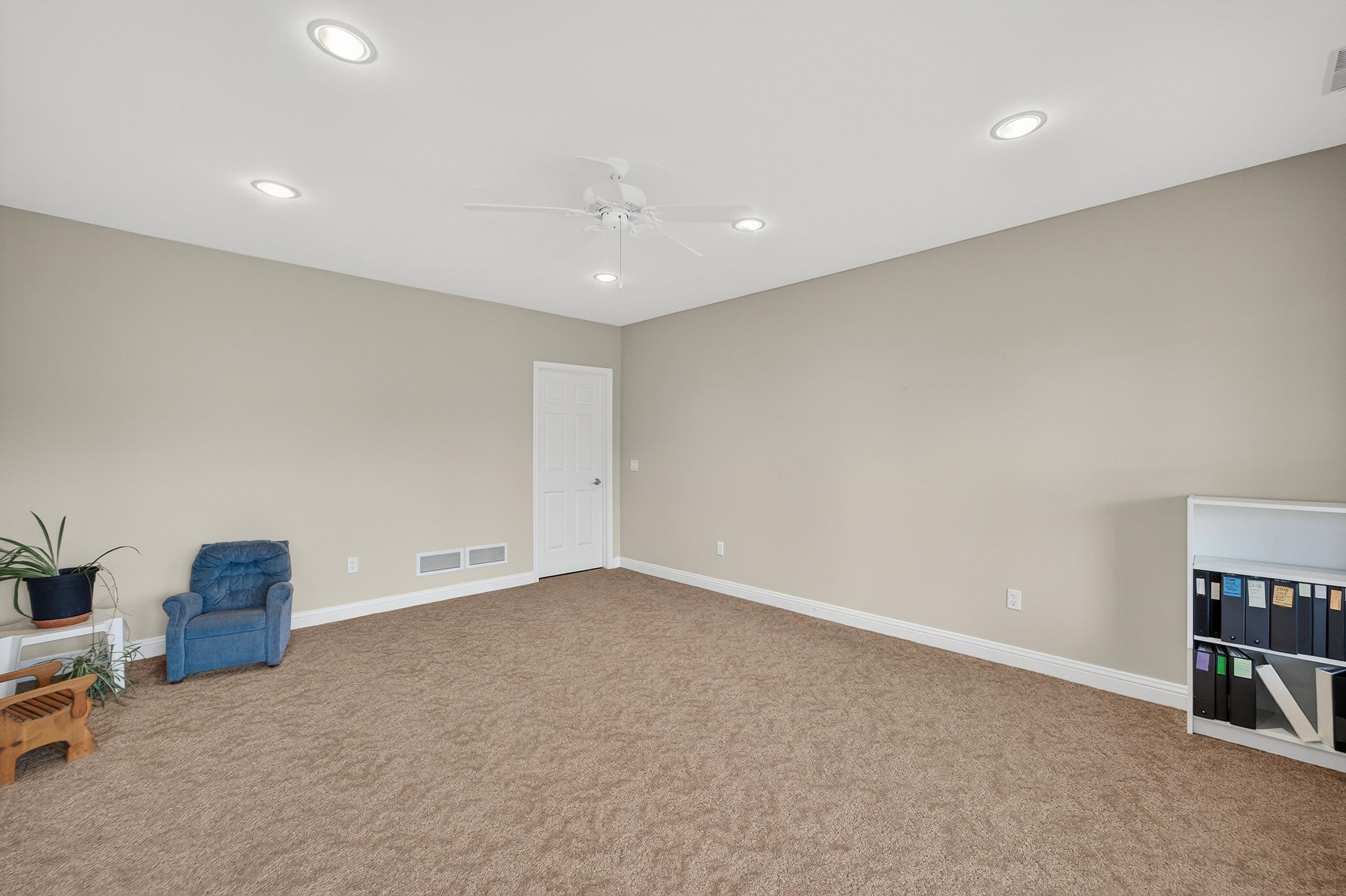 1117 Red Tail Drive