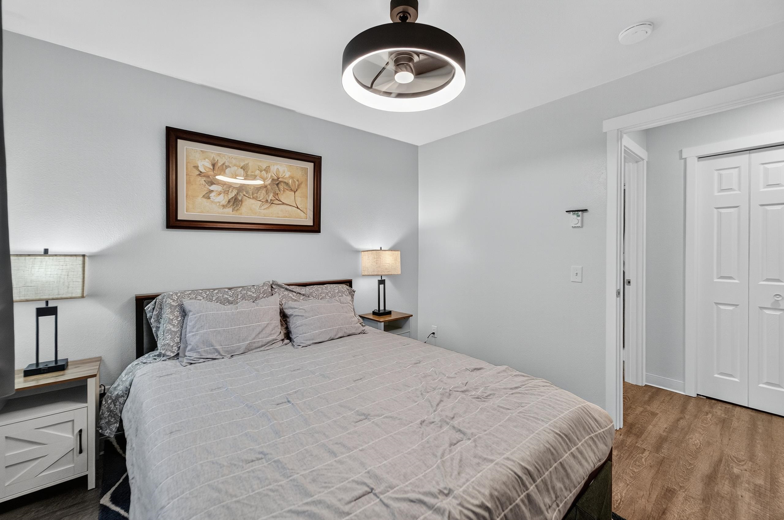 18 S Wickham Court