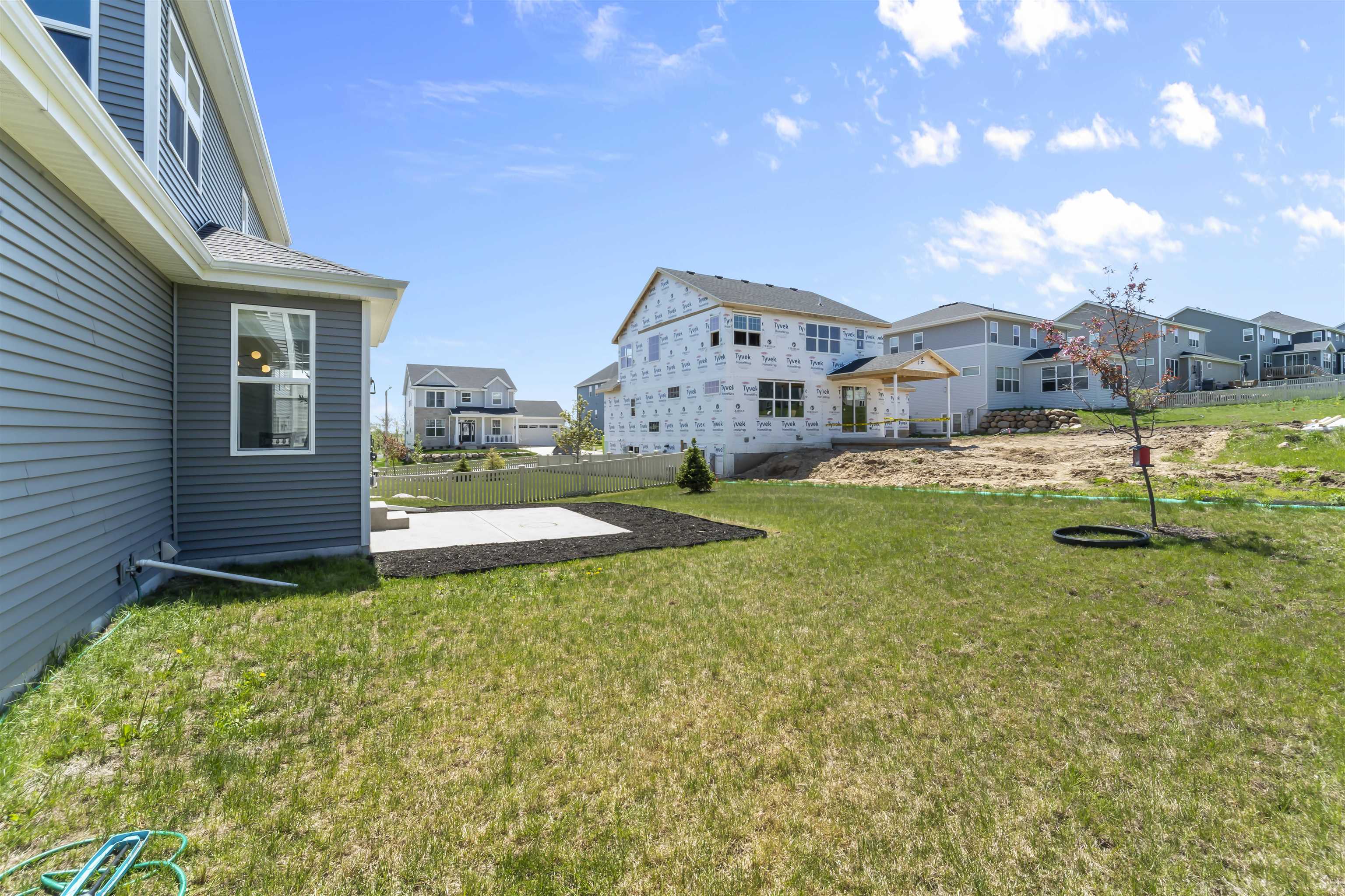 432 Tawny Elm Parkway