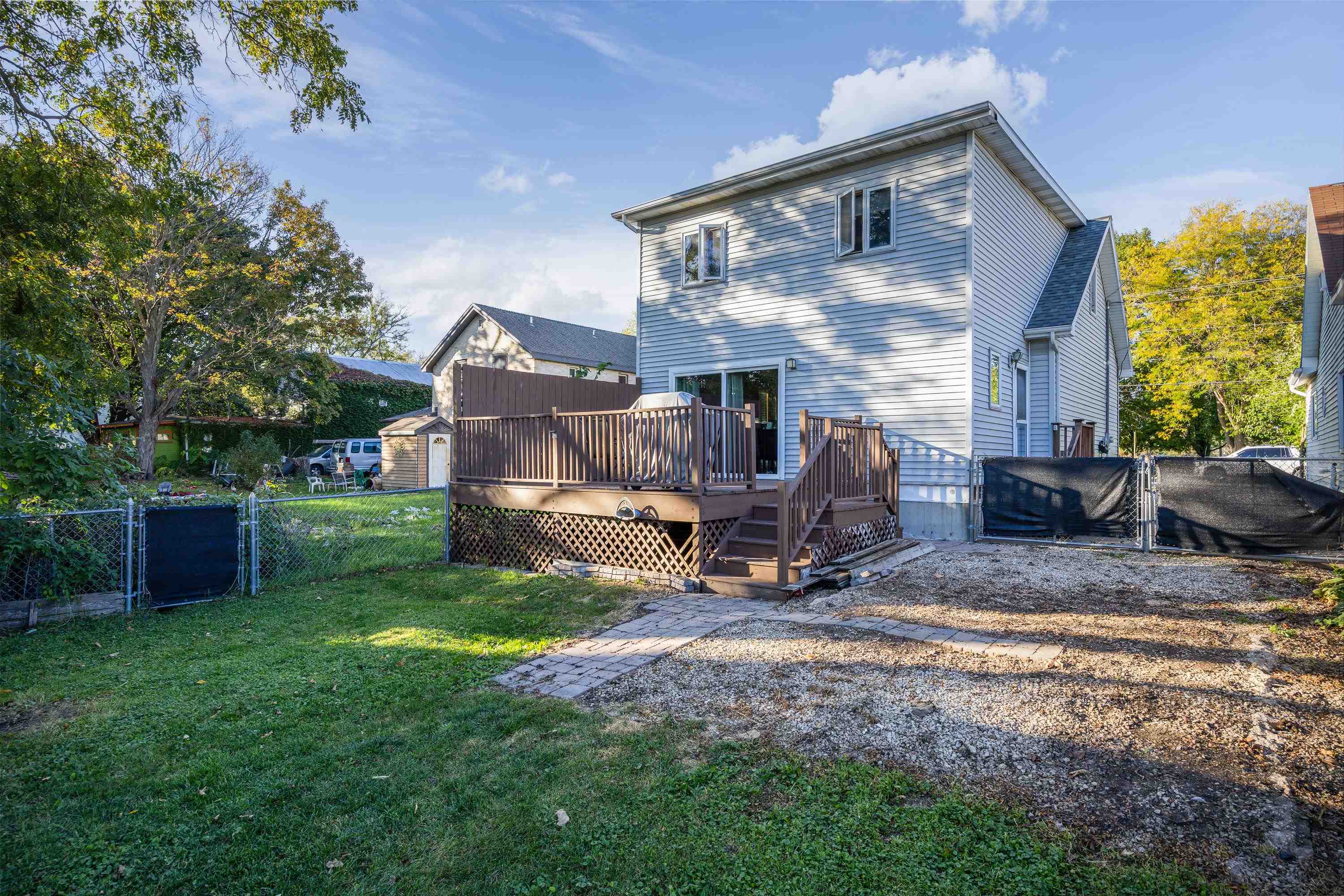723 E High Street