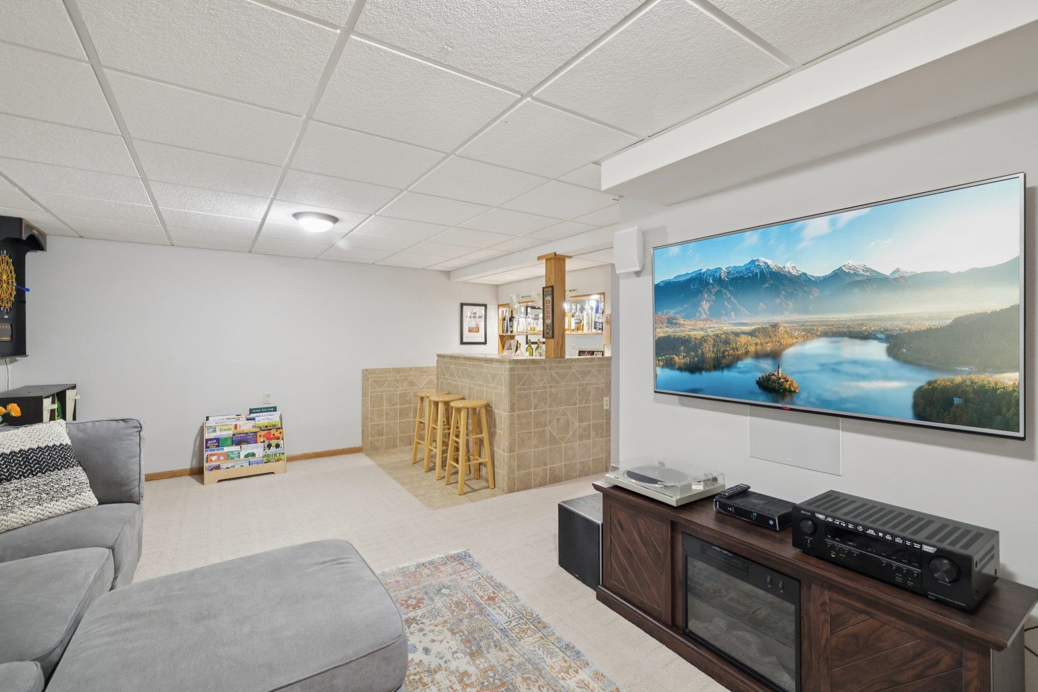 718 Traveler Lane