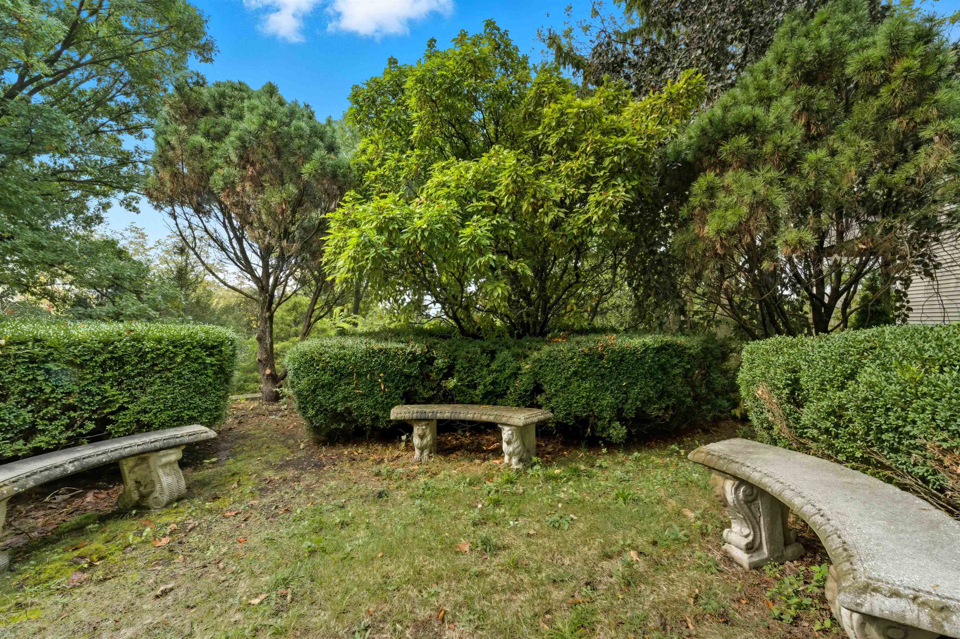 4703 Grandview Court