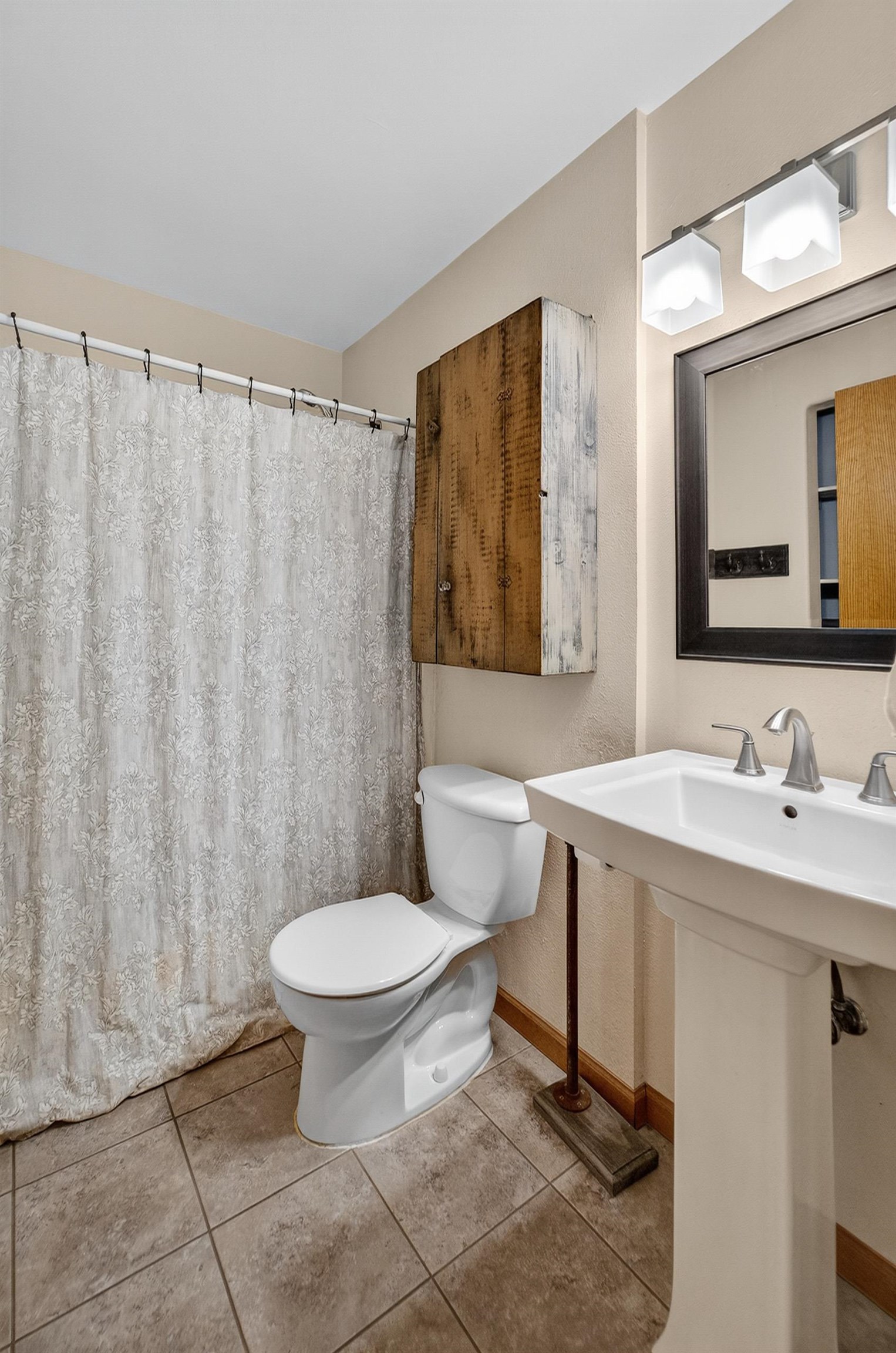 2019 Cottonwood Drive