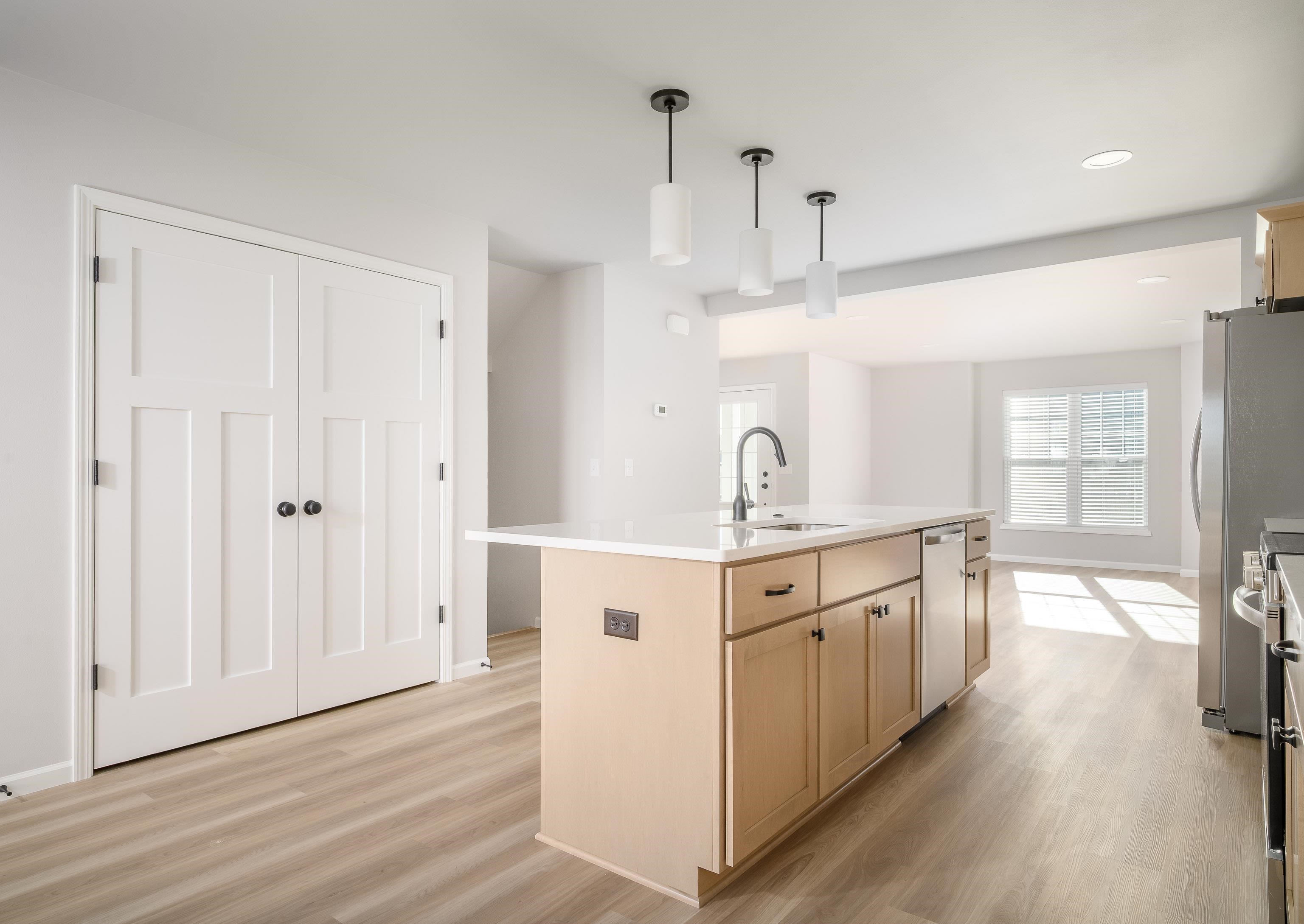 10122 Mosaic Way