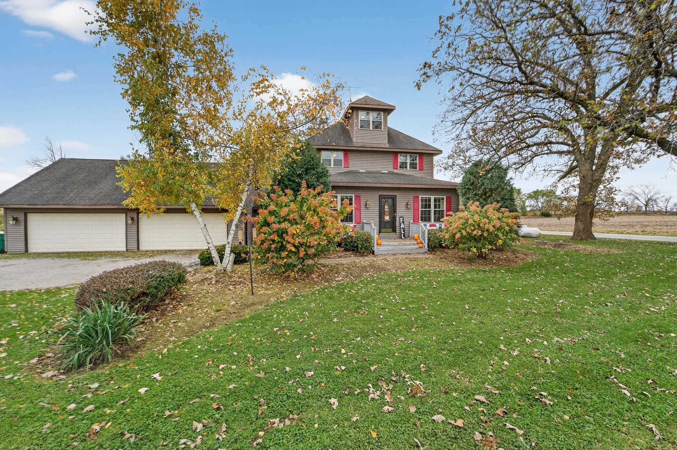 1045 York Center Road
