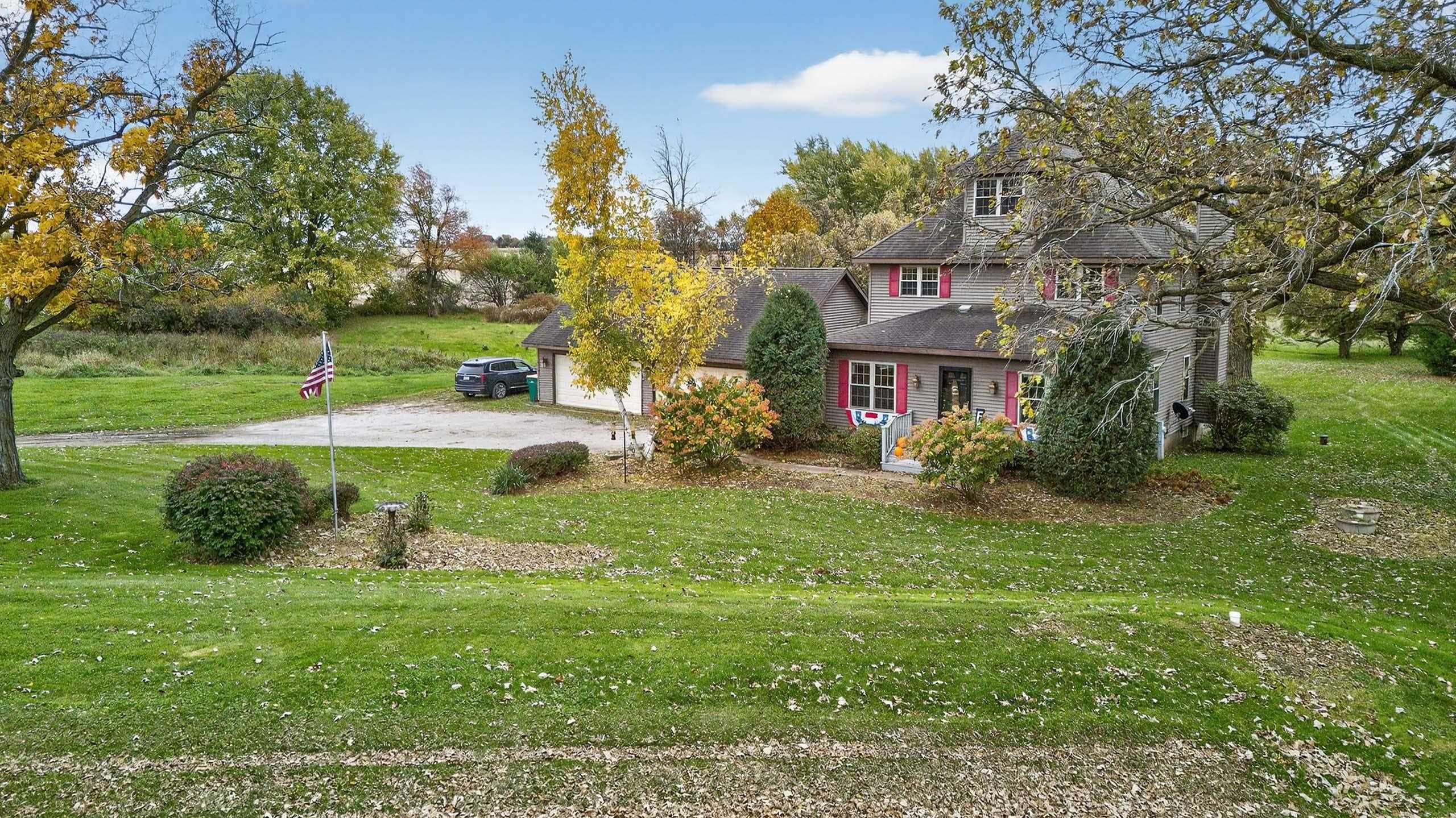 1045 York Center Road