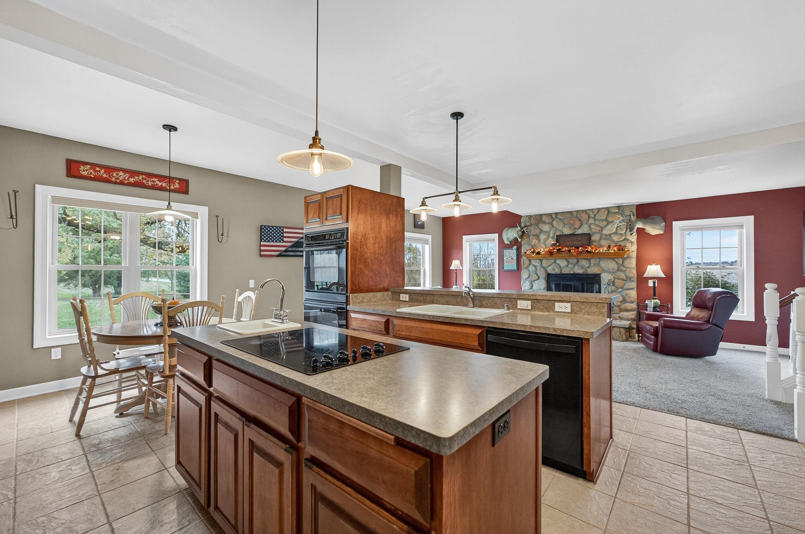 1045 York Center Road