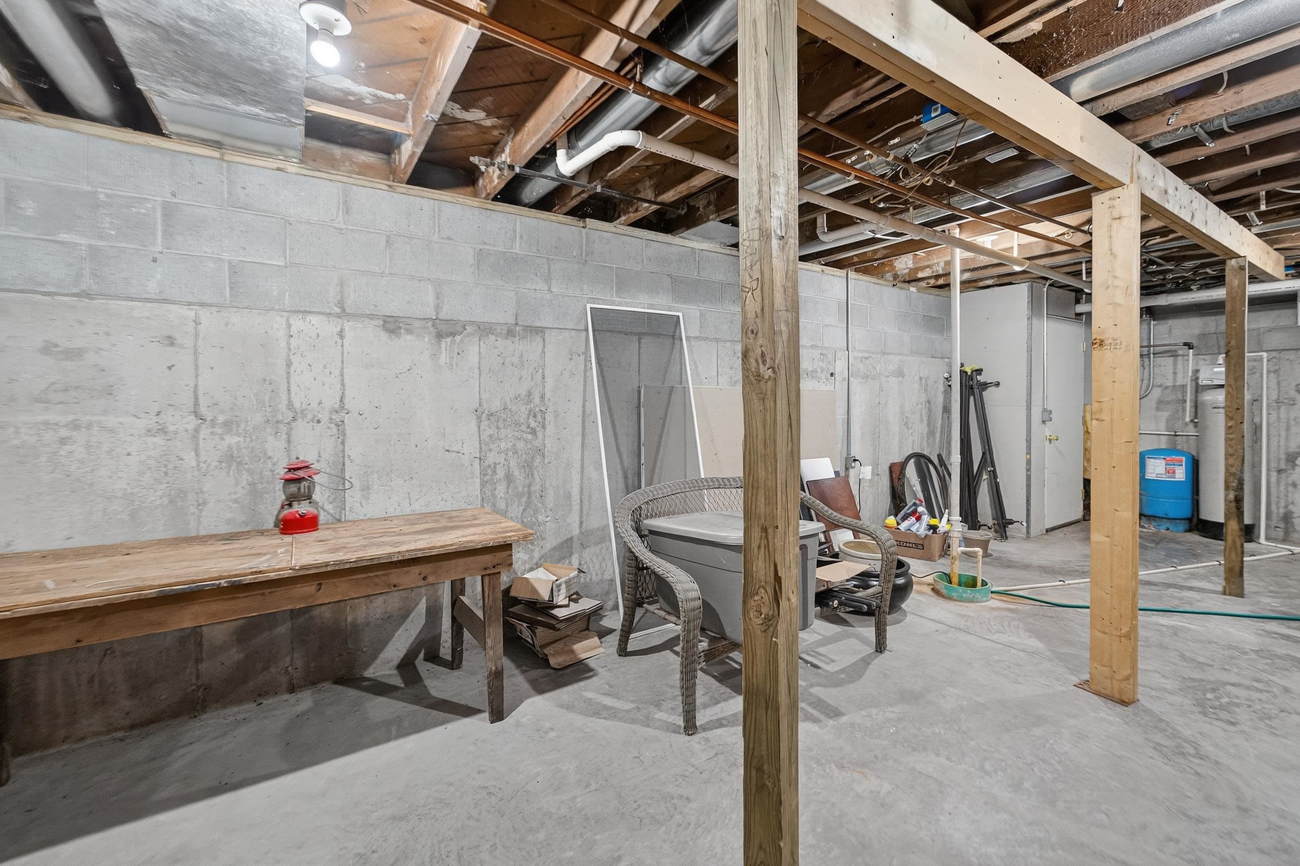 1045 York Center Road