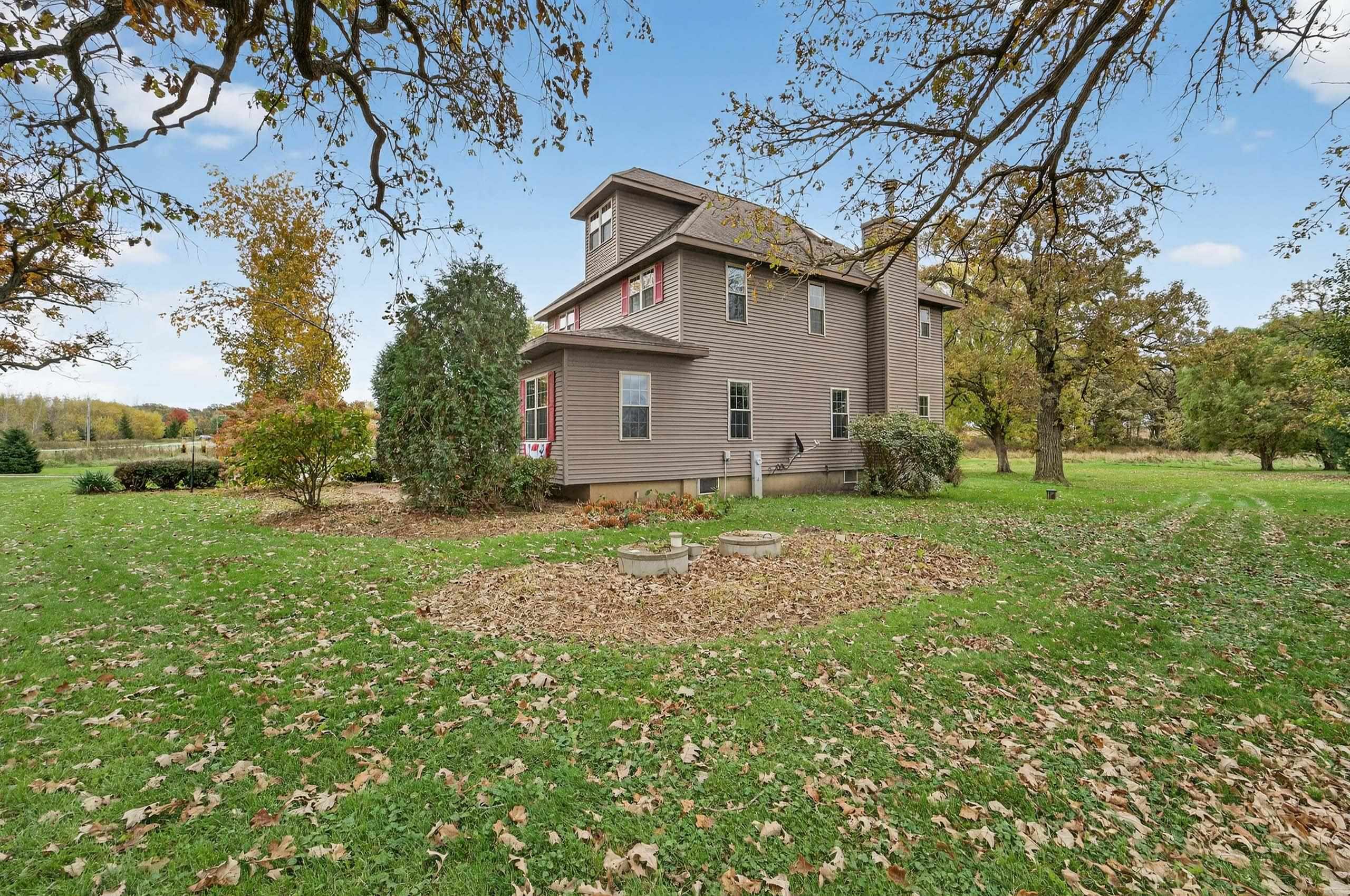 1045 York Center Road
