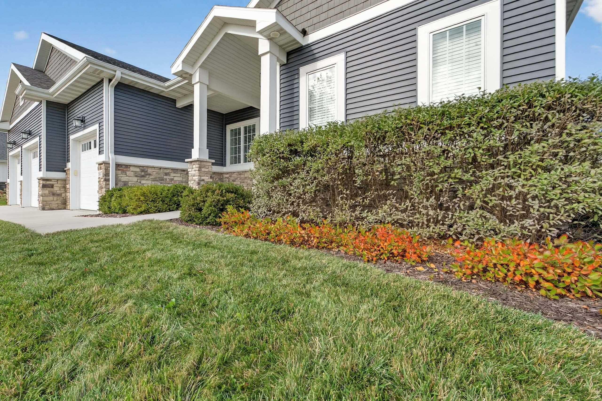 3017 Red Hawk Trail