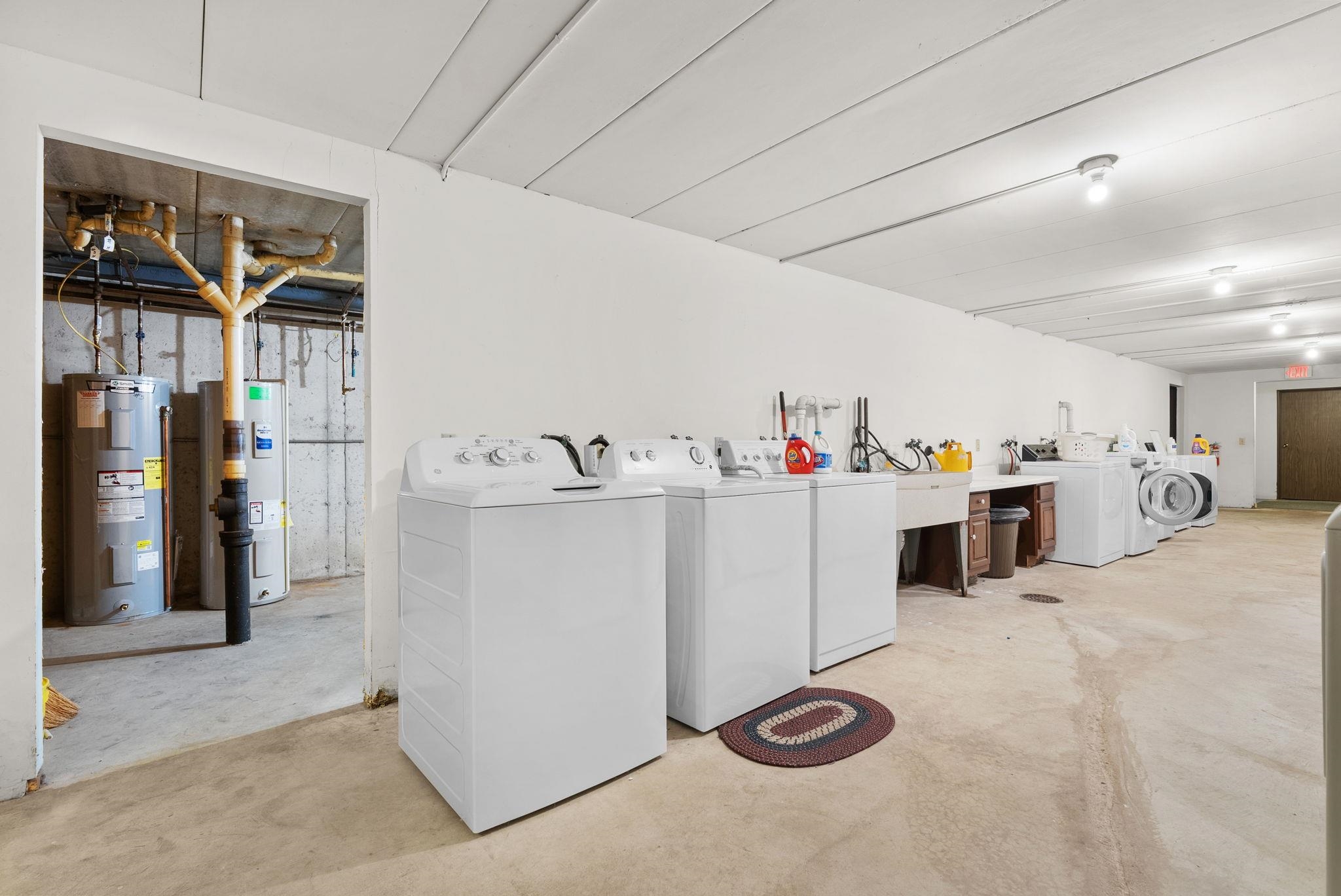 1634 Norman Way Unit: 6