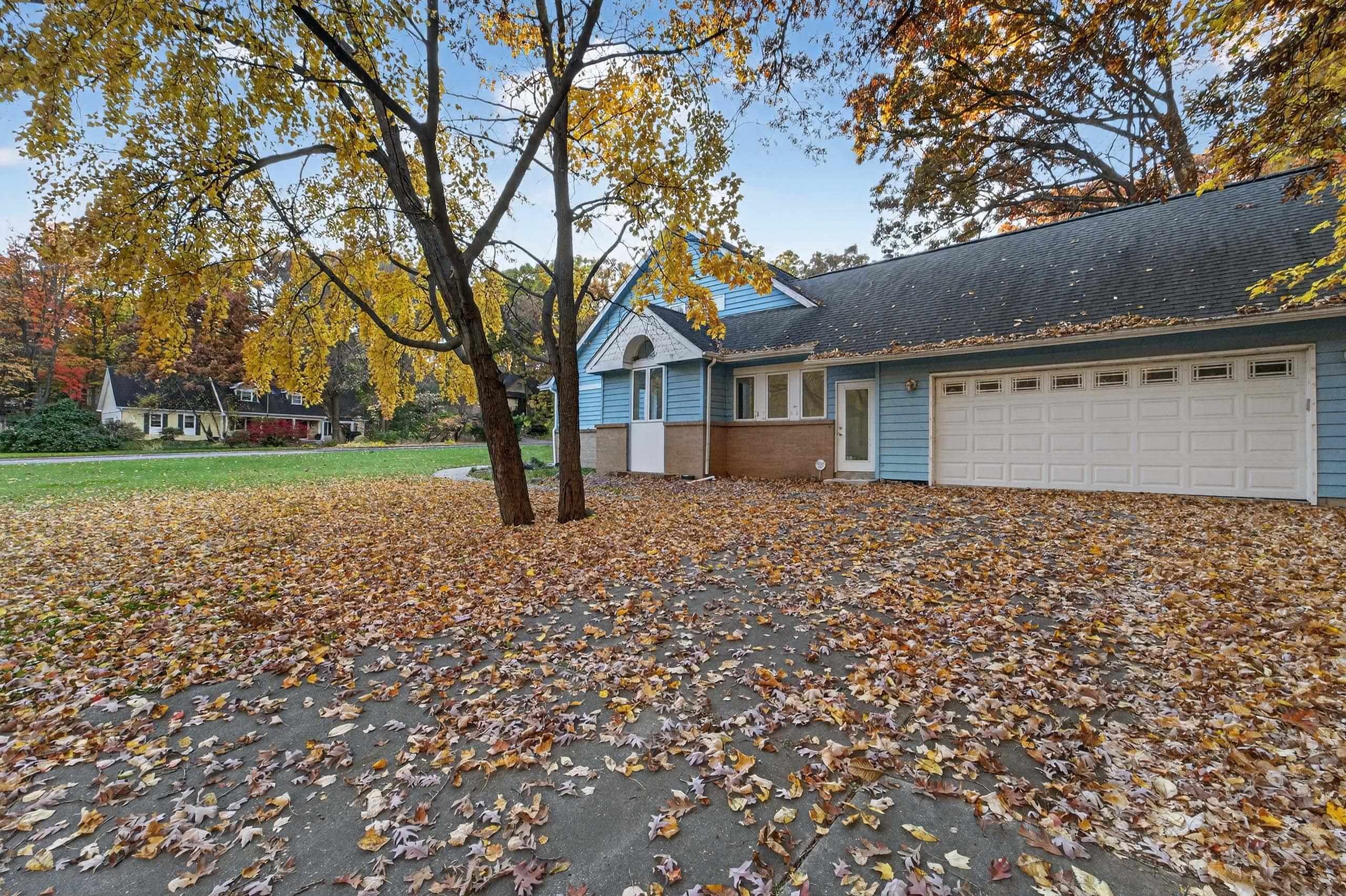 5824 Osmundsen Court