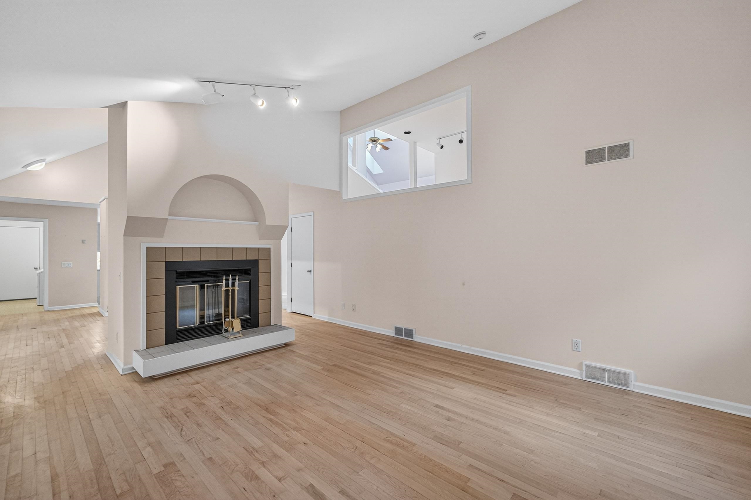 5824 Osmundsen Court