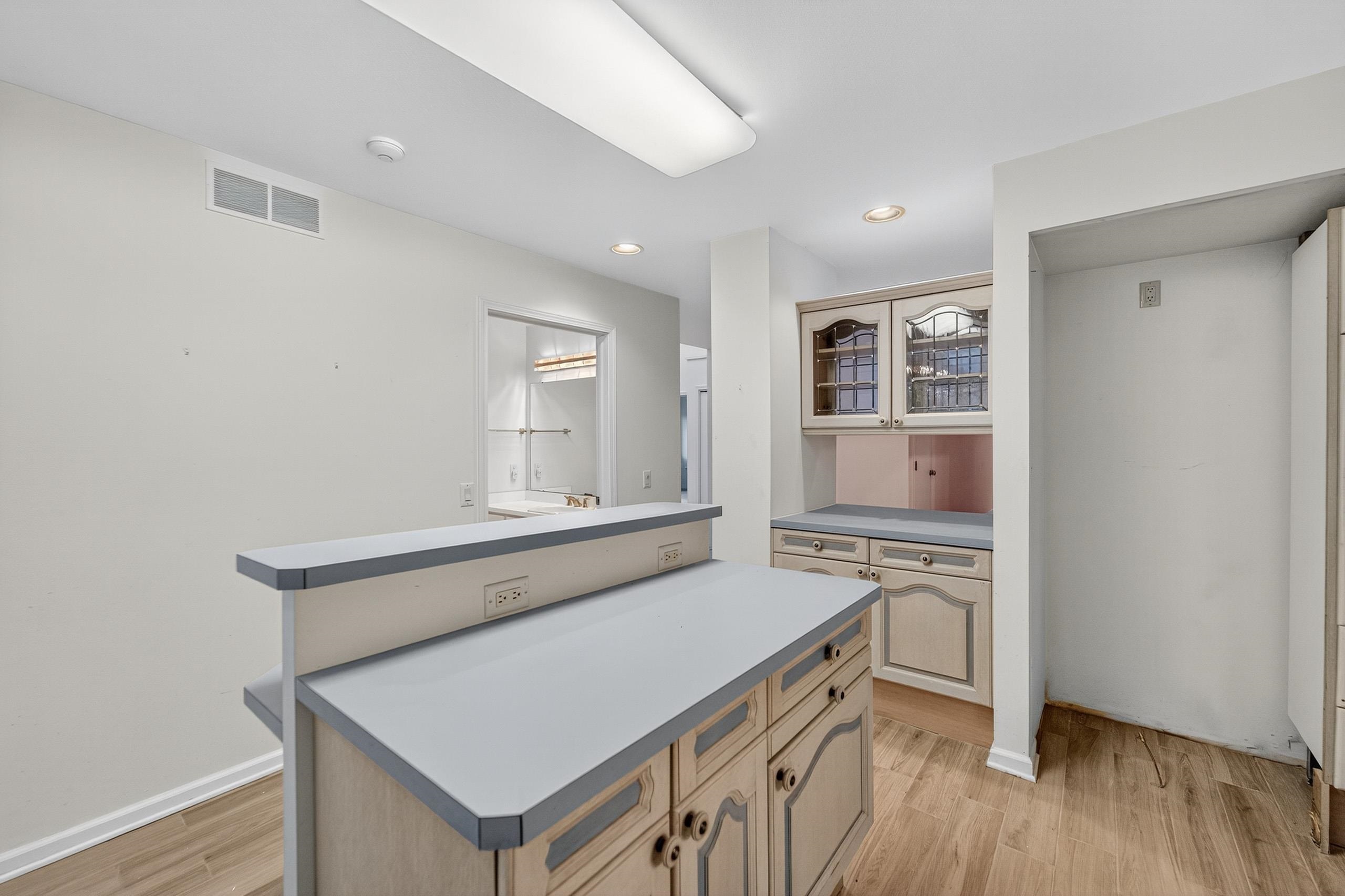 5824 Osmundsen Court