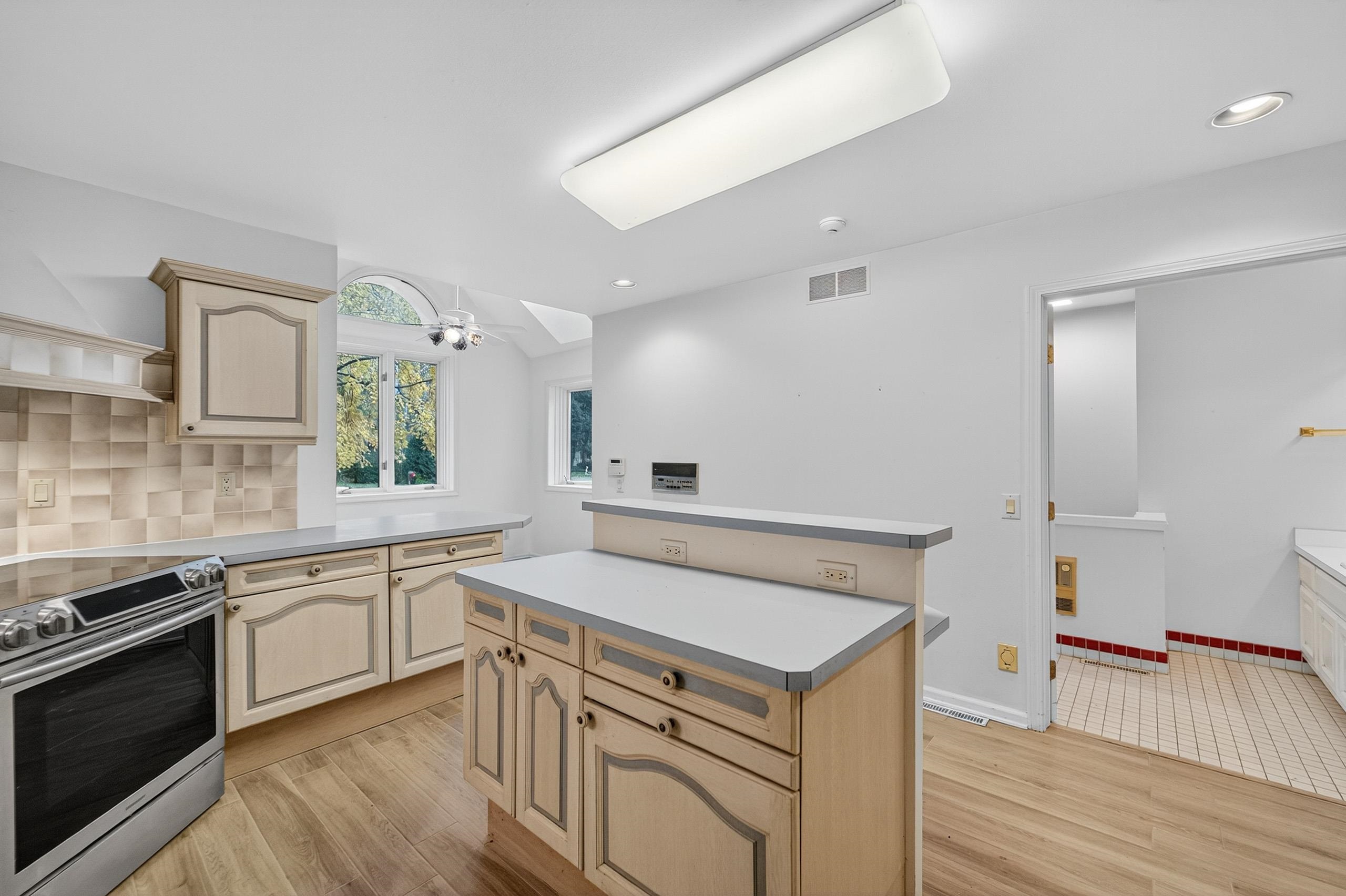 5824 Osmundsen Court