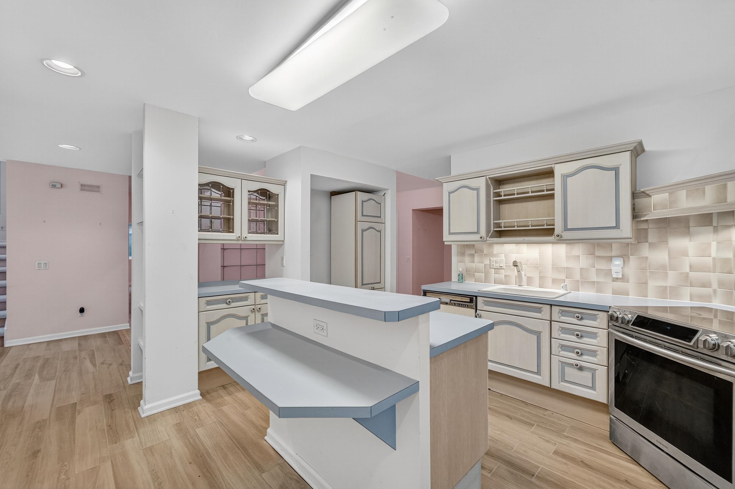 5824 Osmundsen Court