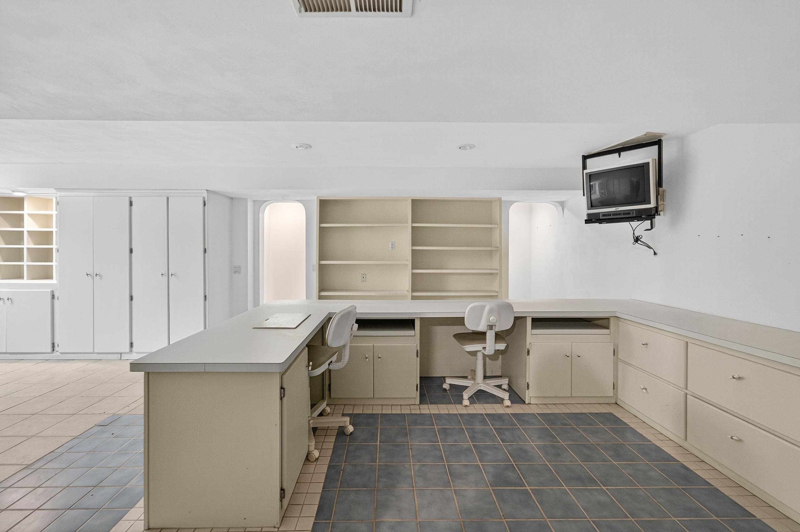 5824 Osmundsen Court