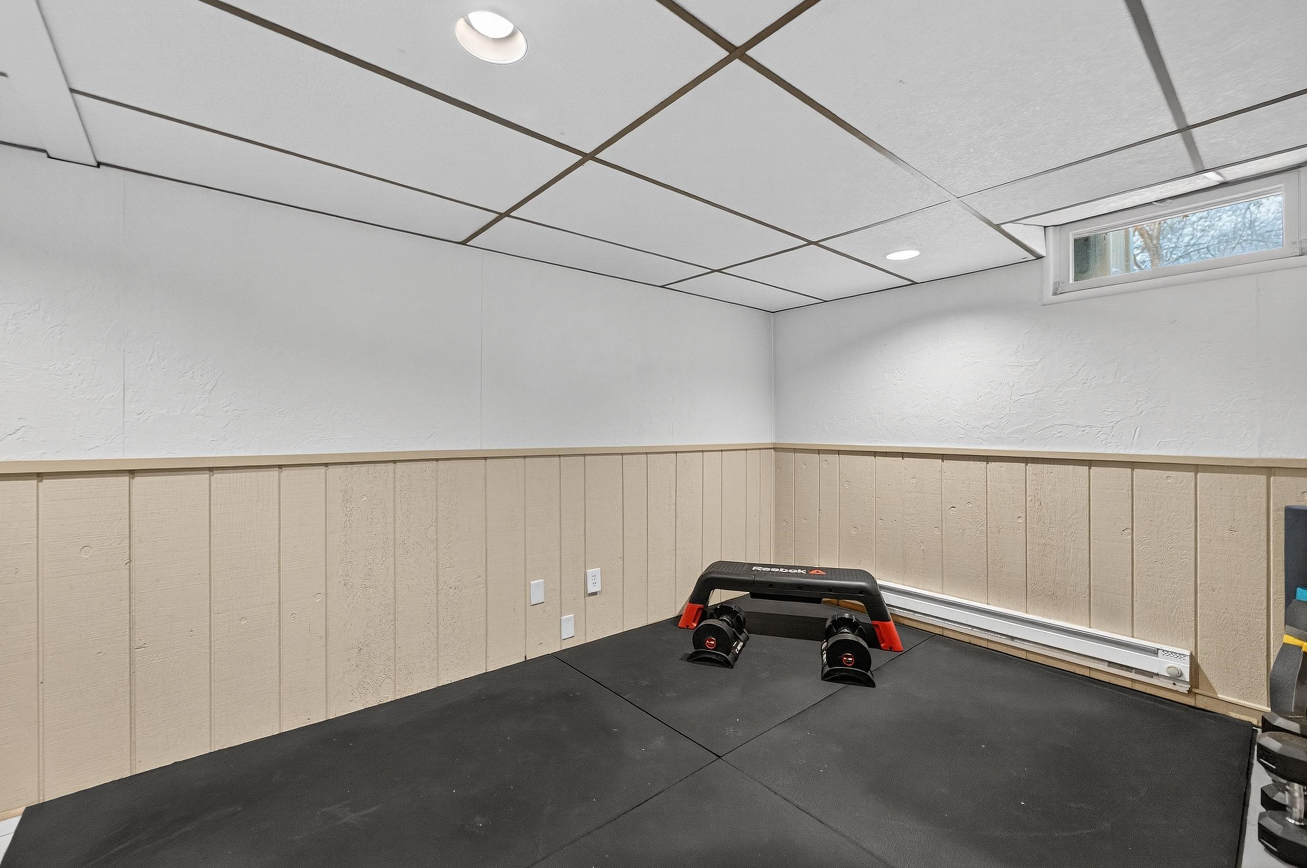 5513 Dahlen Drive