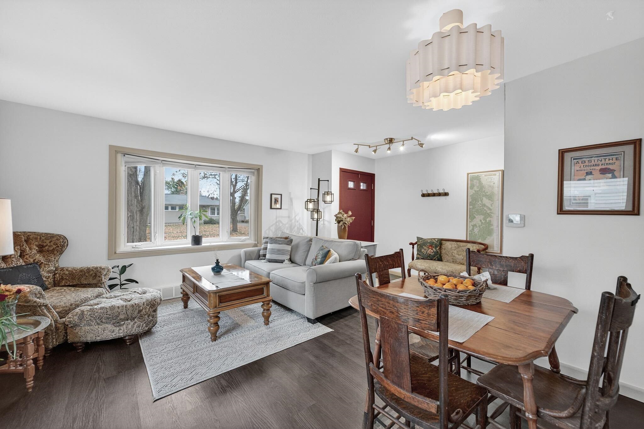 5513 Dahlen Drive
