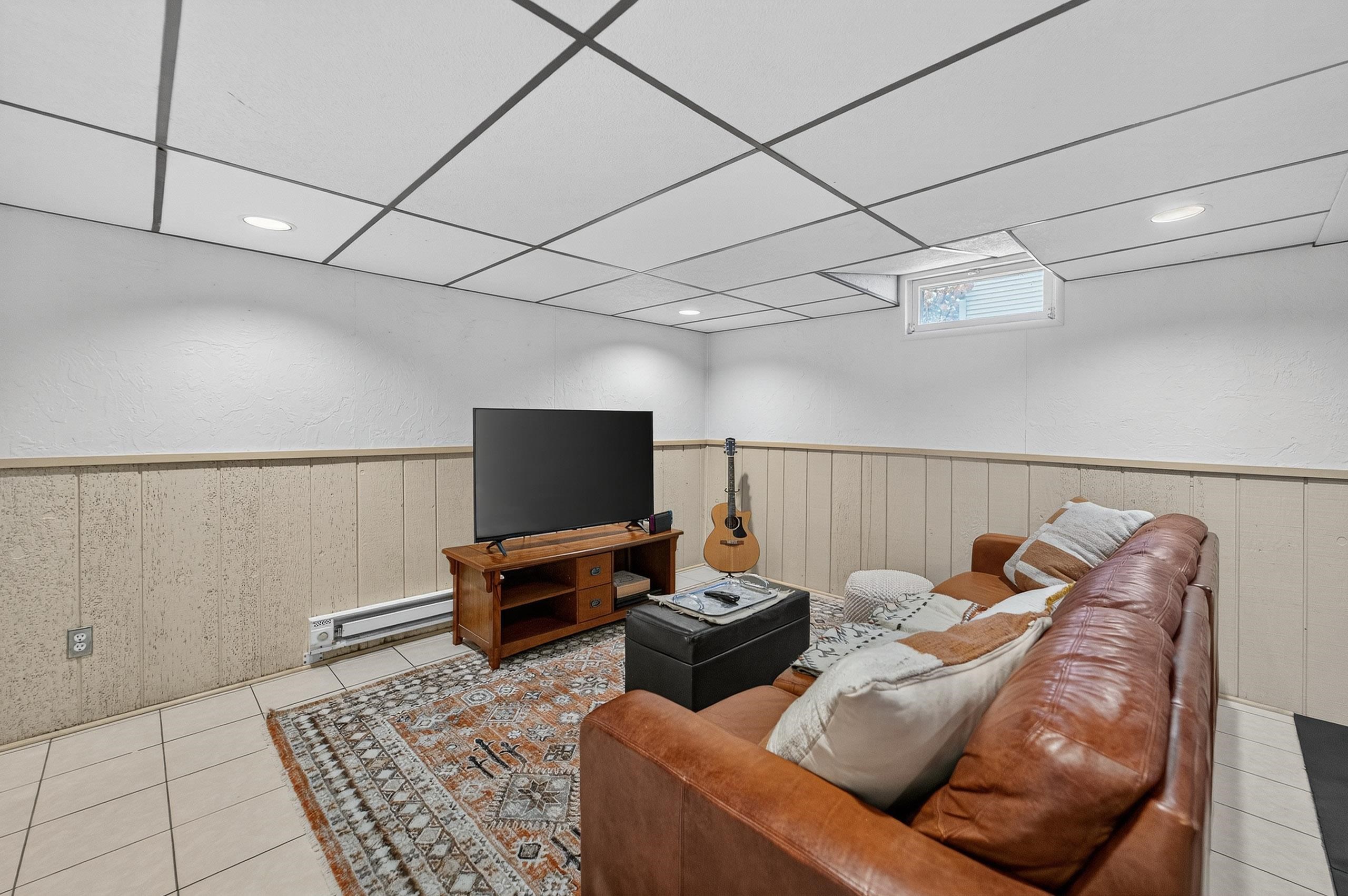 5513 Dahlen Drive