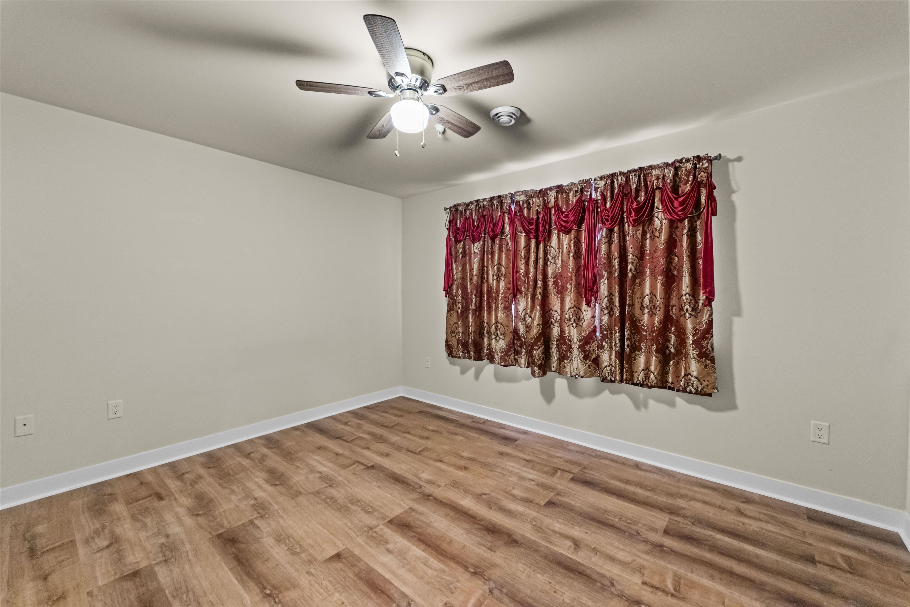 511 Knightsbridge Road