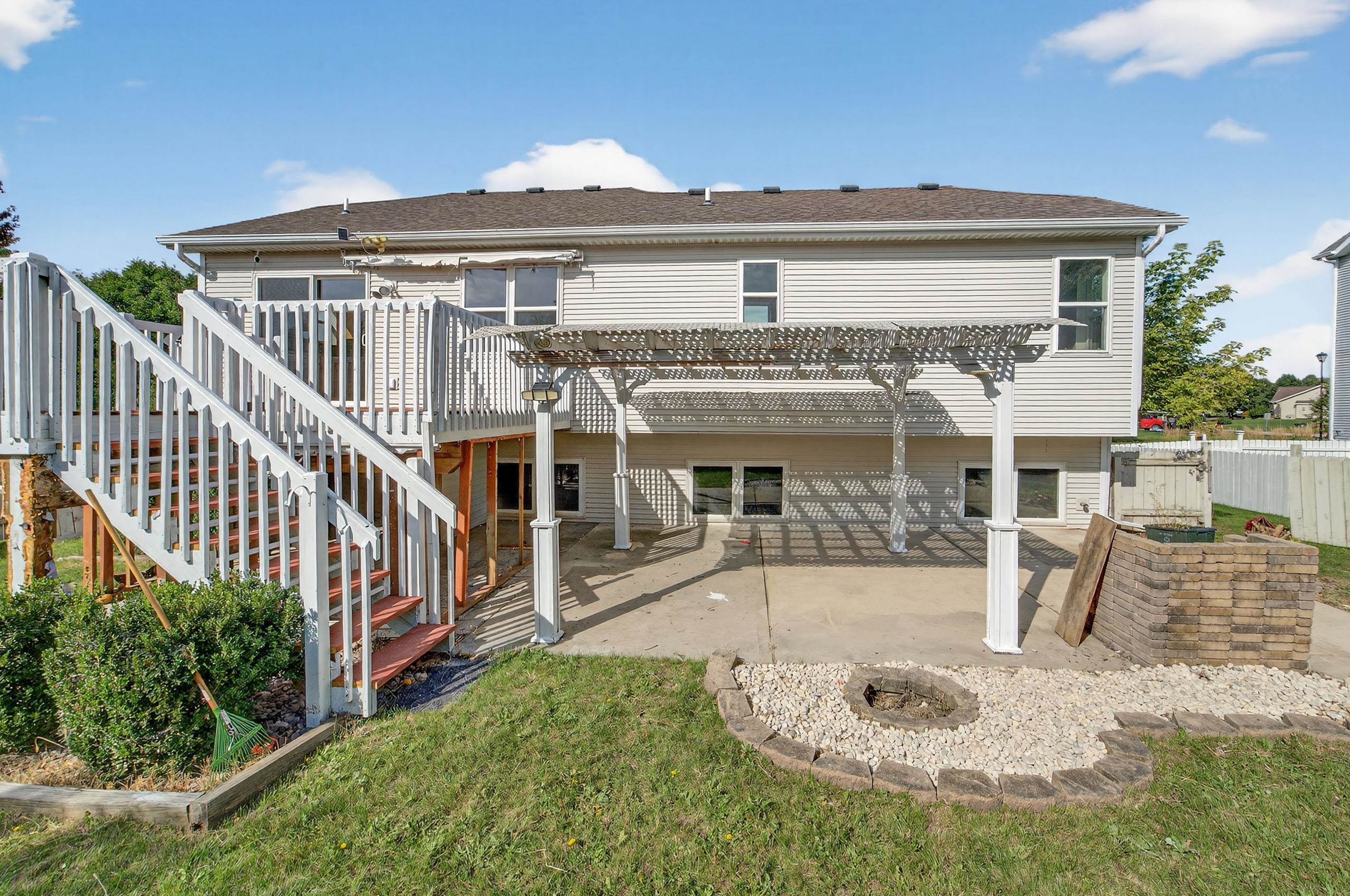 1077 Gas Light Drive