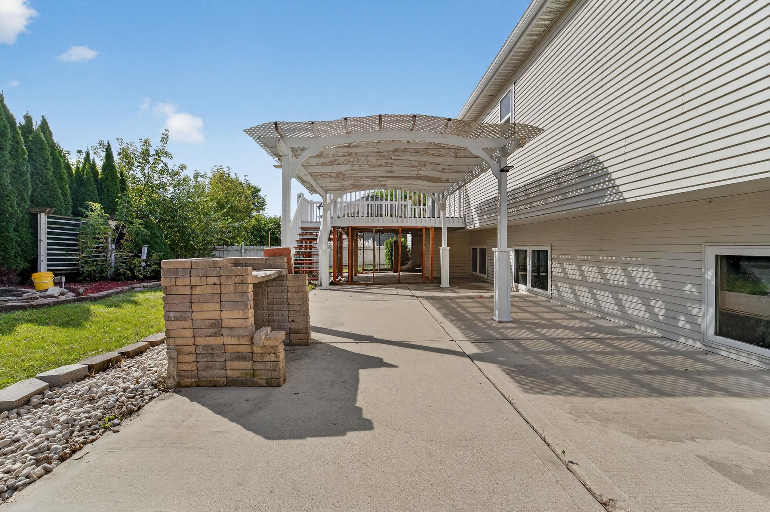 1077 Gas Light Drive