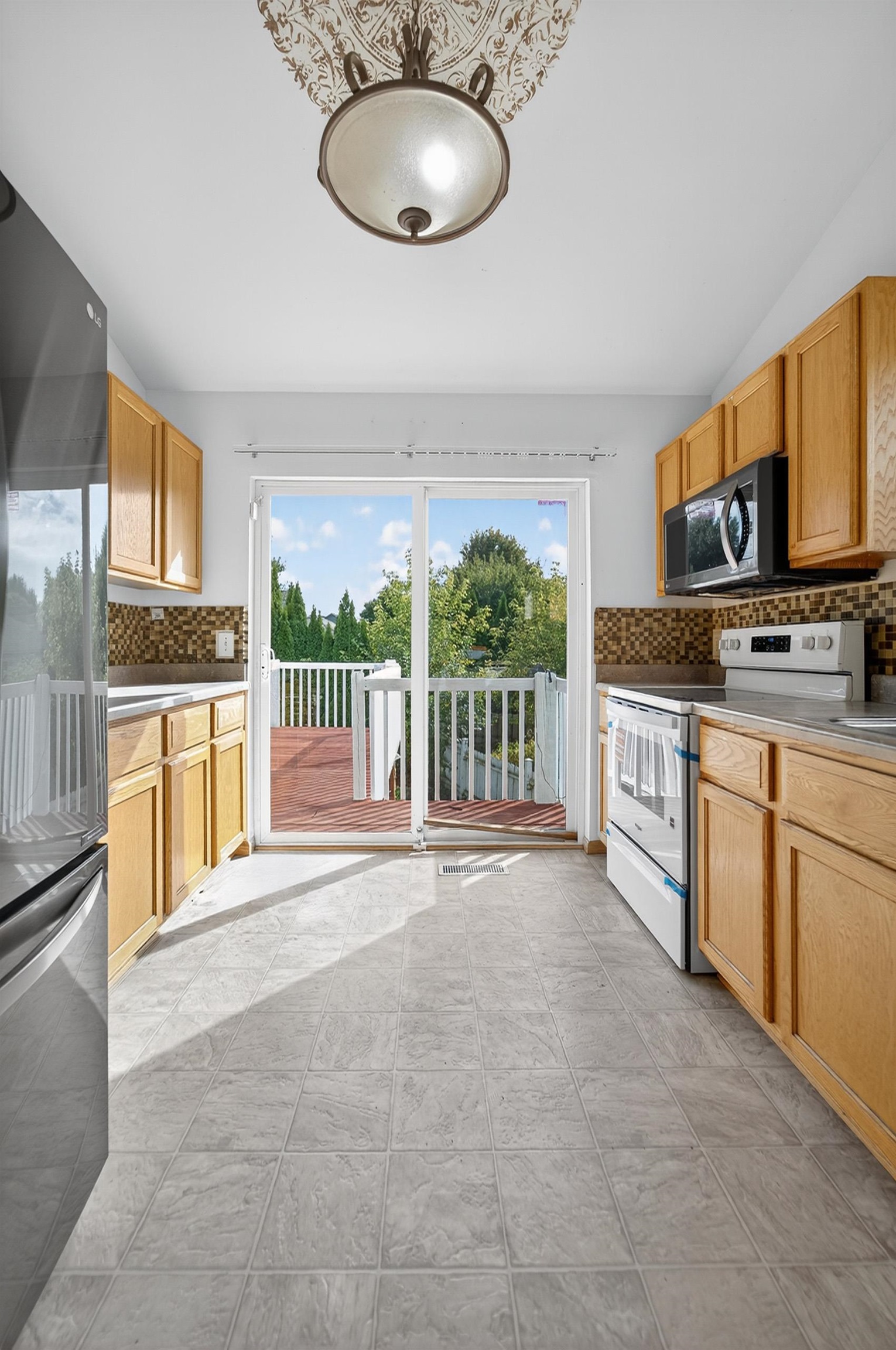 1077 Gas Light Drive