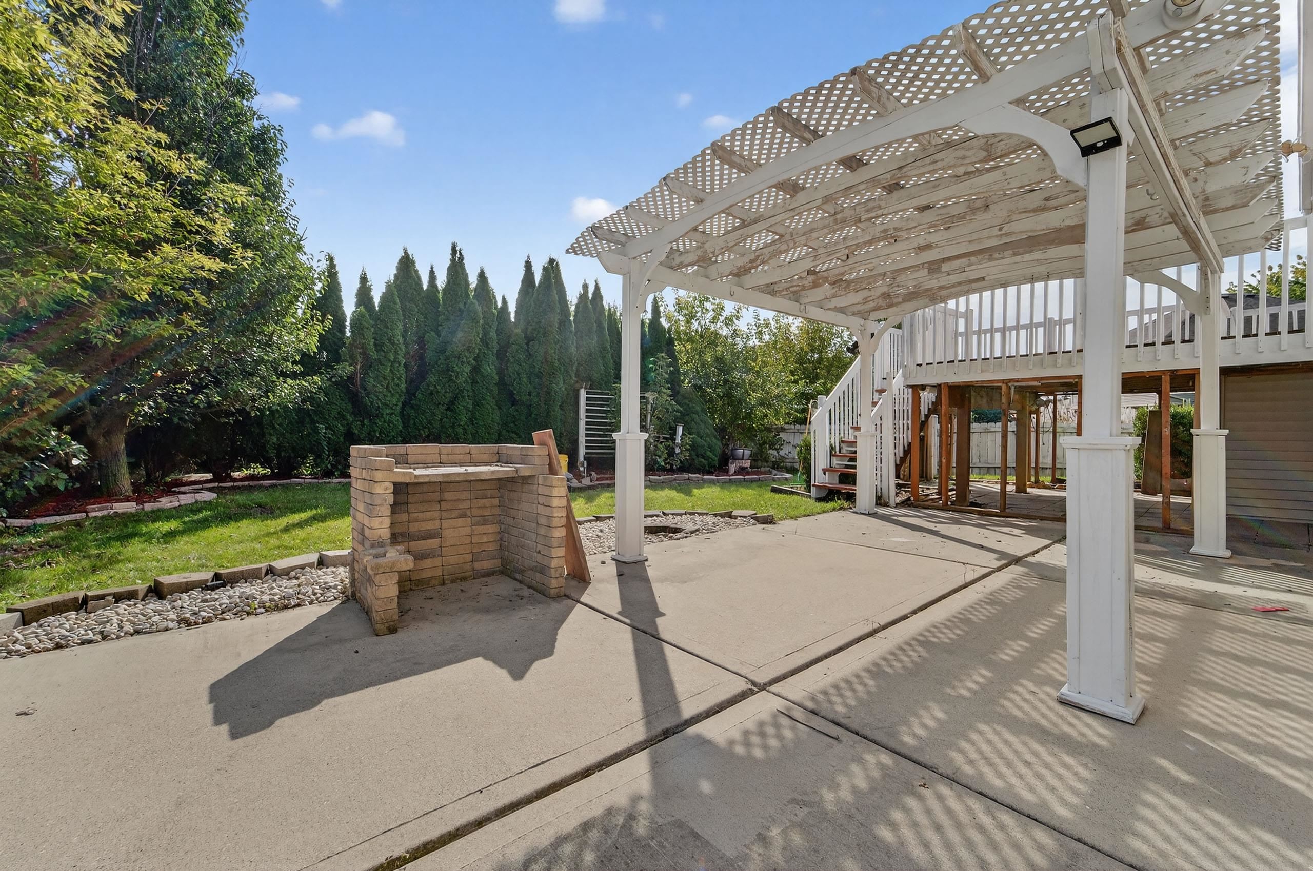 1077 Gas Light Drive