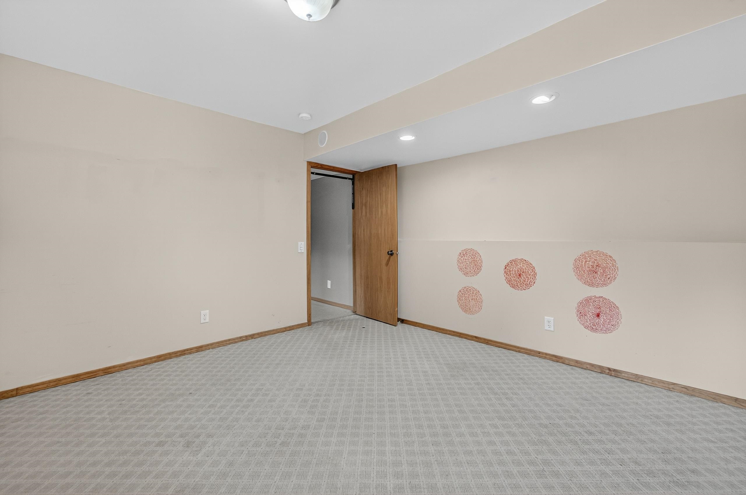 1077 Gas Light Drive