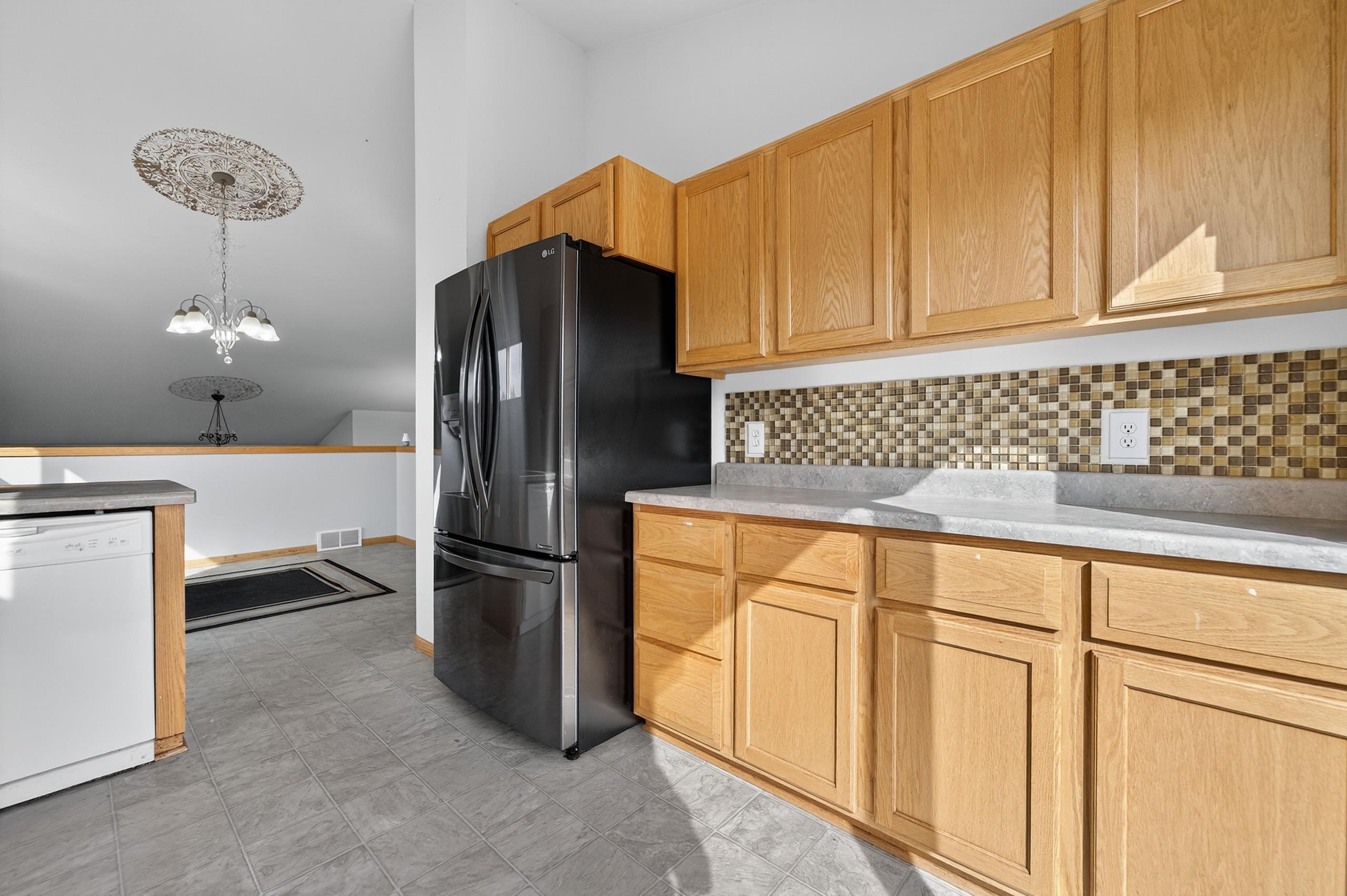 1077 Gas Light Drive